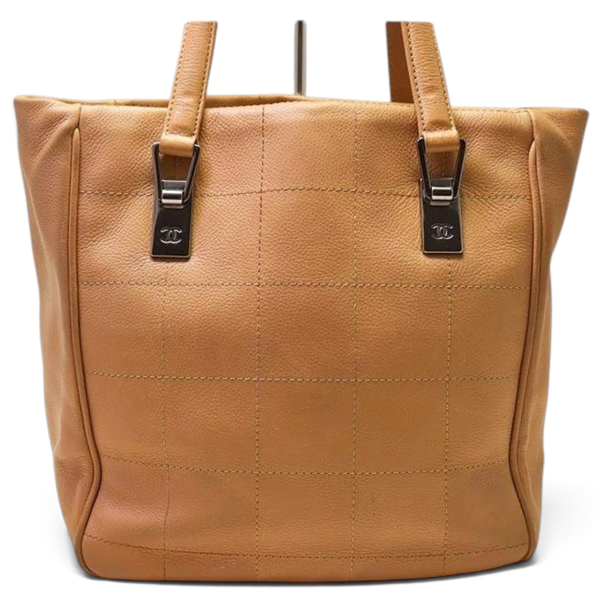 Leather tote