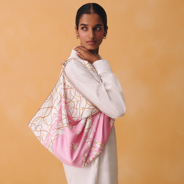 Hermès Brides de Gala au Fil de Soie scarf 90 Blanc/Rose/Caramel