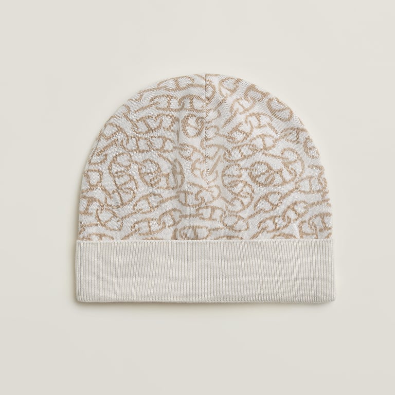 Julia Naoussa beanie