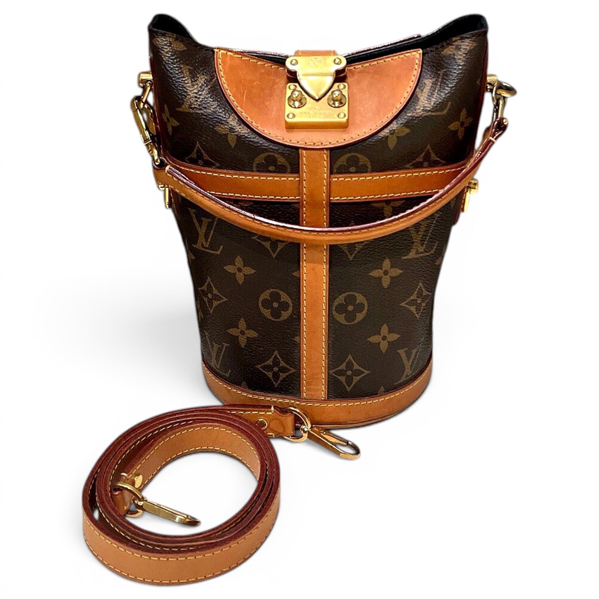 Duffle vegan leather handbag
