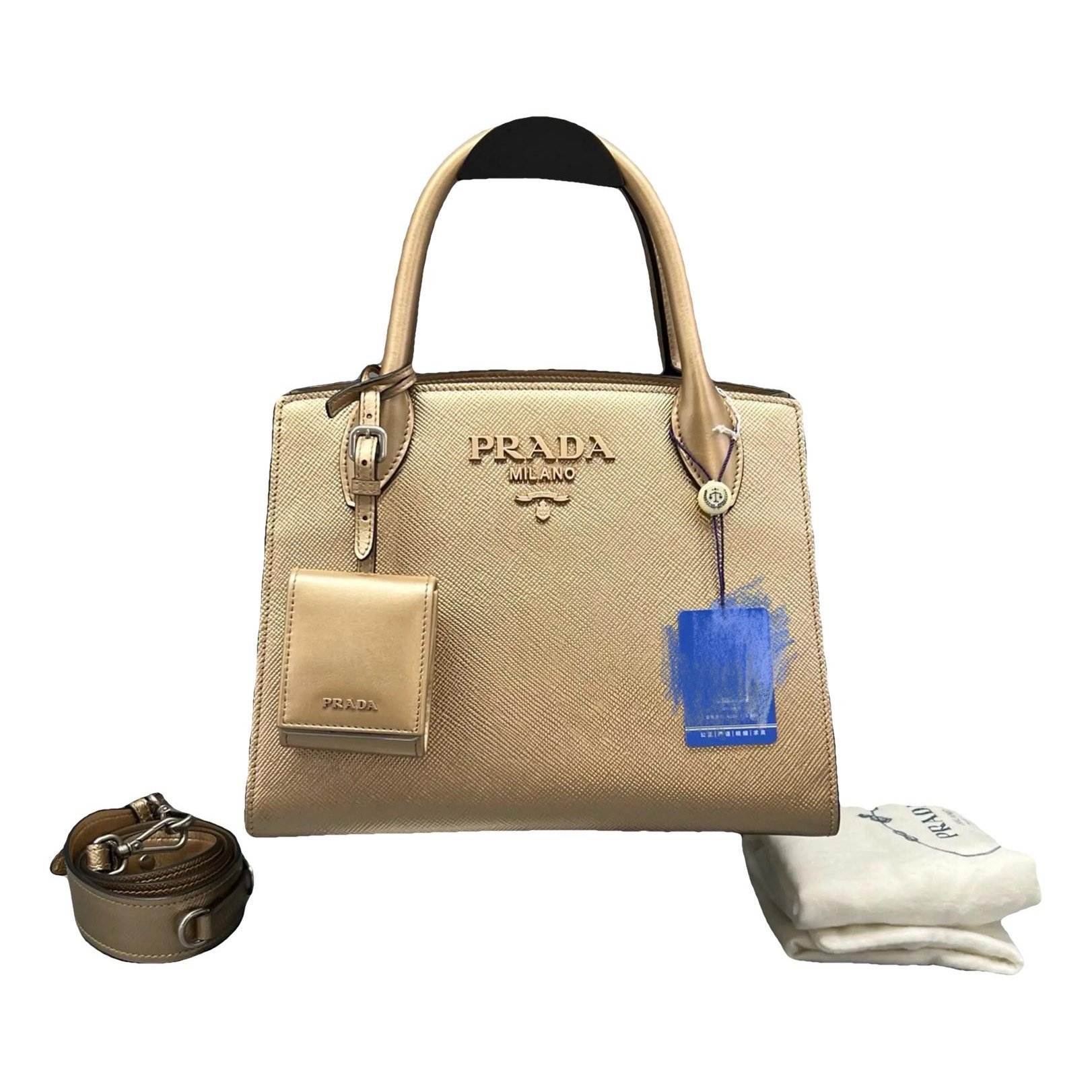 Monochrome leather handbag