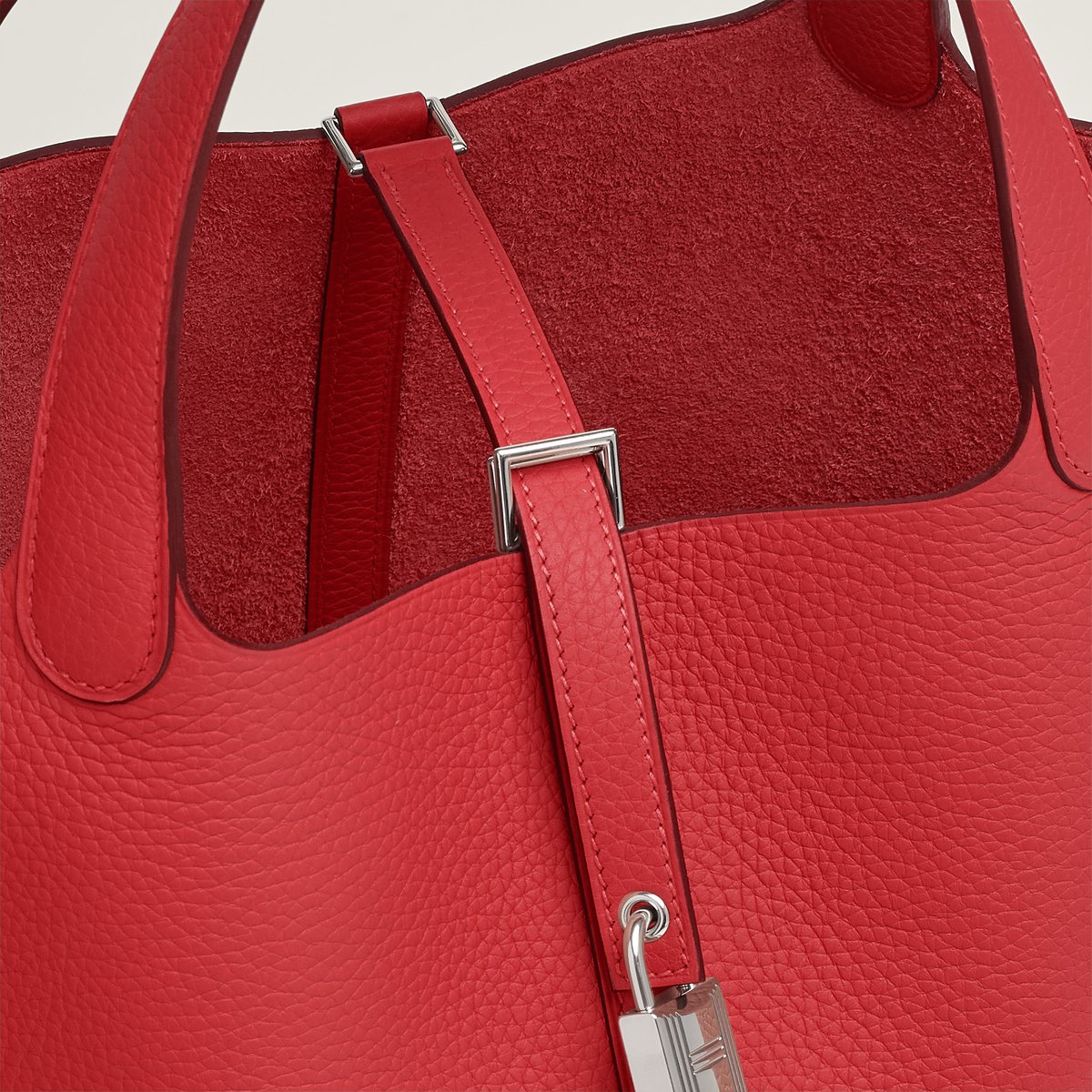 Rouge Radieux Picotin Lock 22 Bag