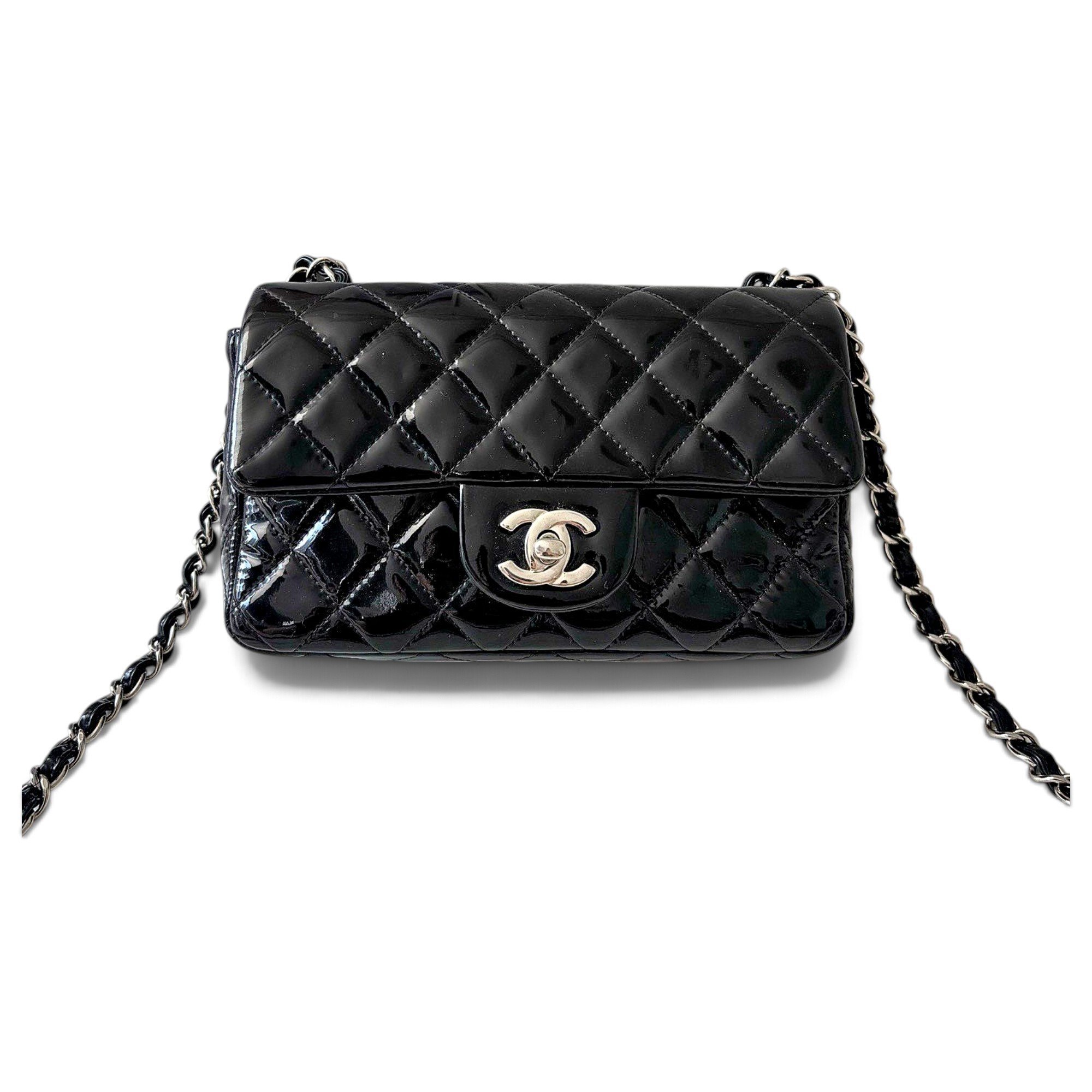 Timeless/Classique patent leather handbag