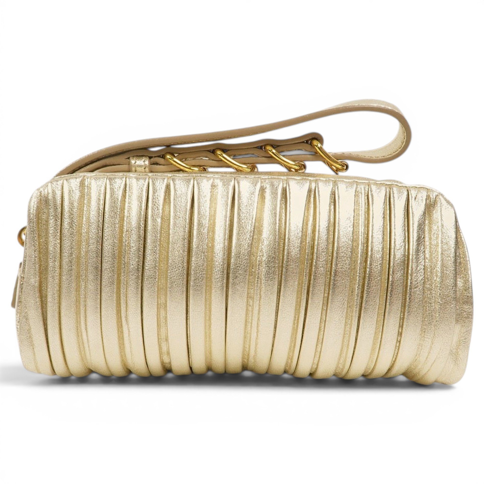 Matelassé leather handbag