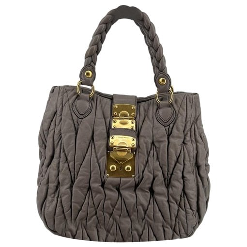 Matelassé leather handbag