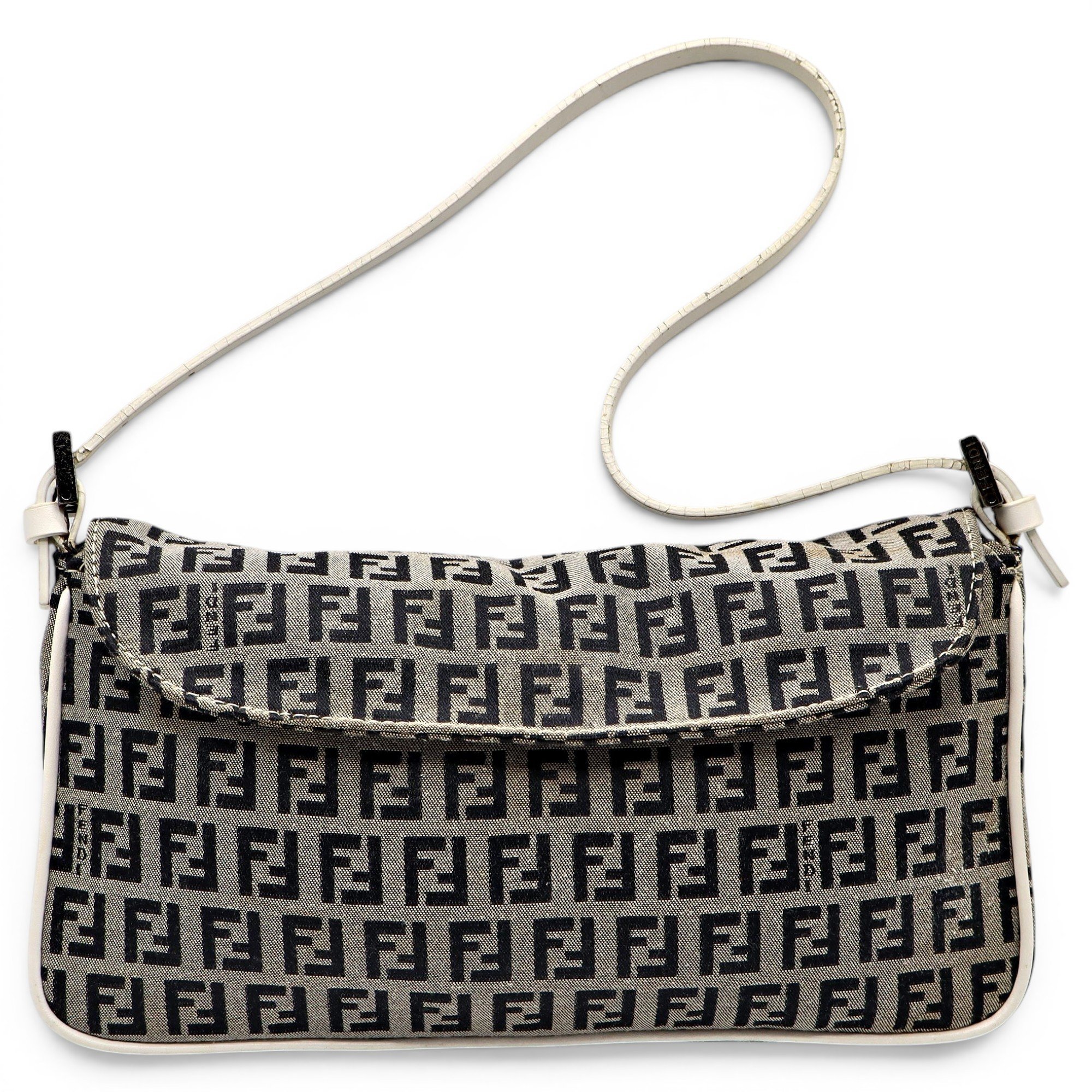 Baguette cloth handbag