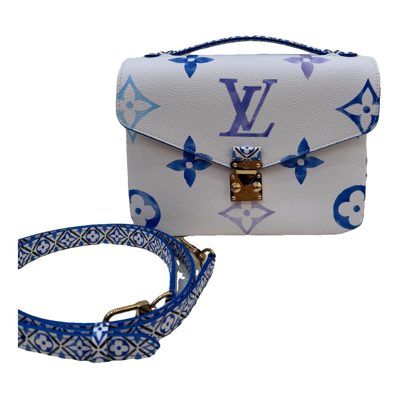 Metis leather handbag