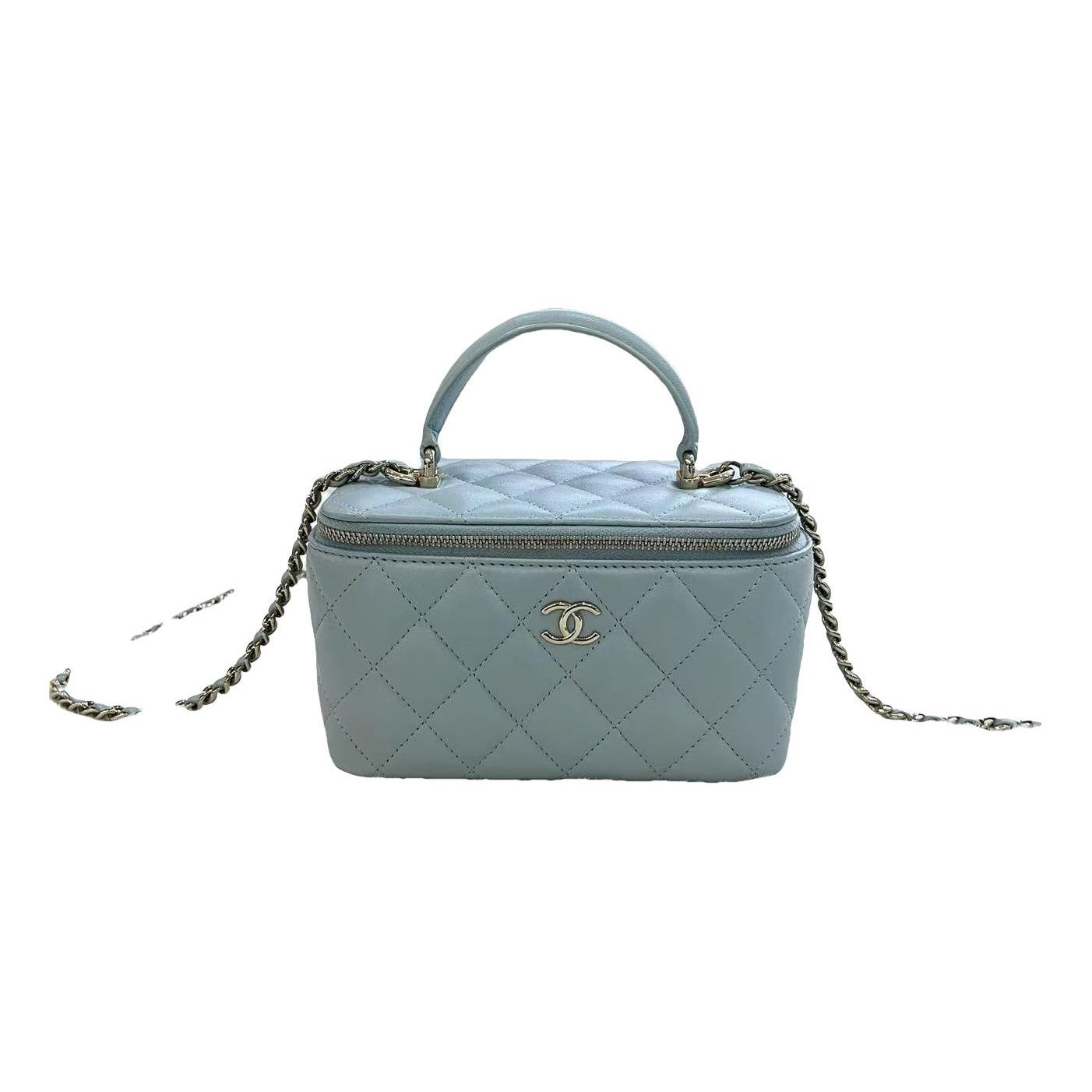 Trendy CC Vanity leather handbag