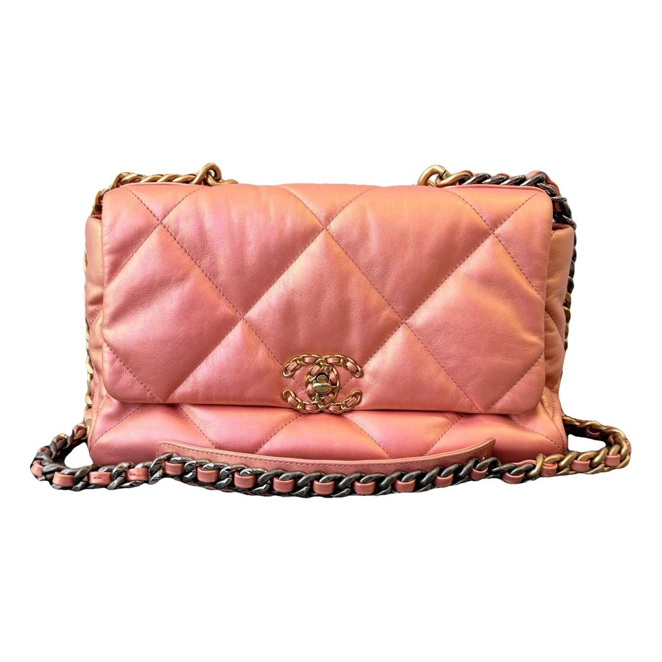 Chanel 19 leather bag