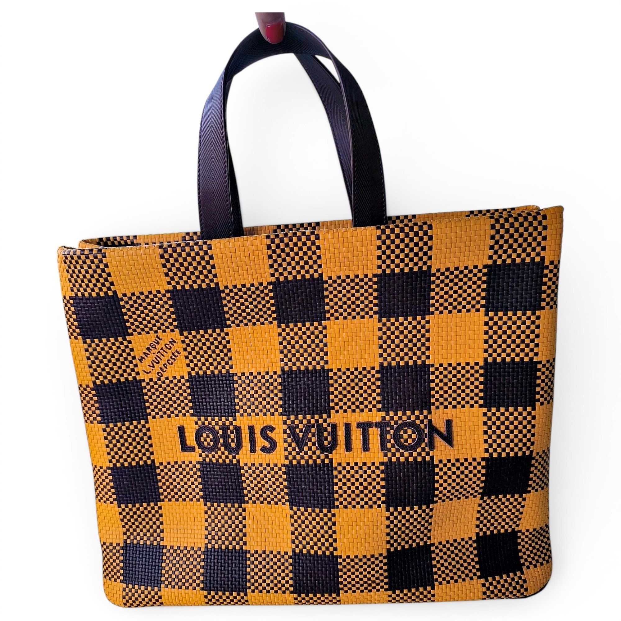 Onthego leather tote