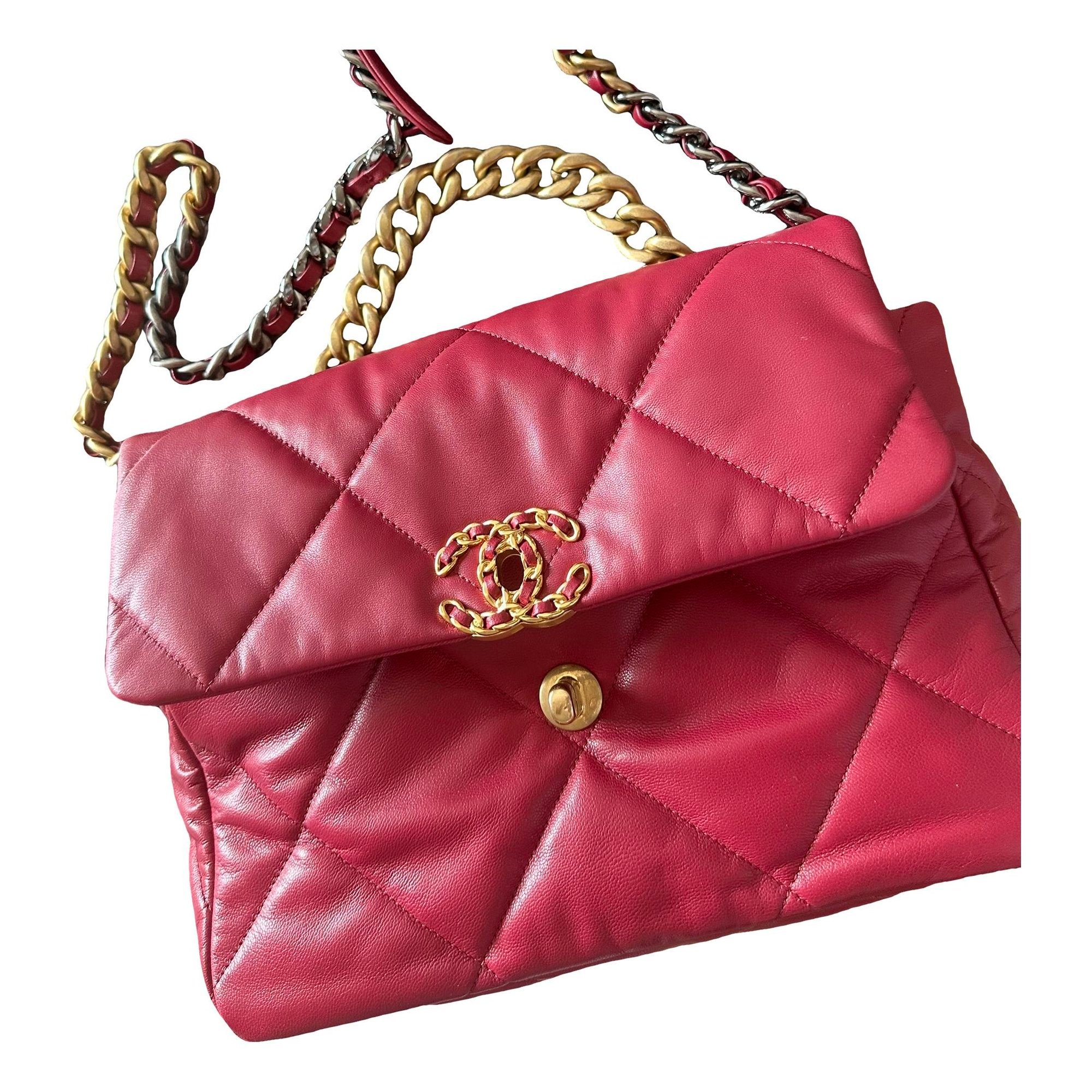Chanel 19 leather handbag