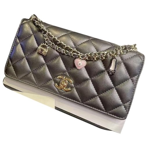 Wallet On Chain Timeless/Classique leather crossbody bag
