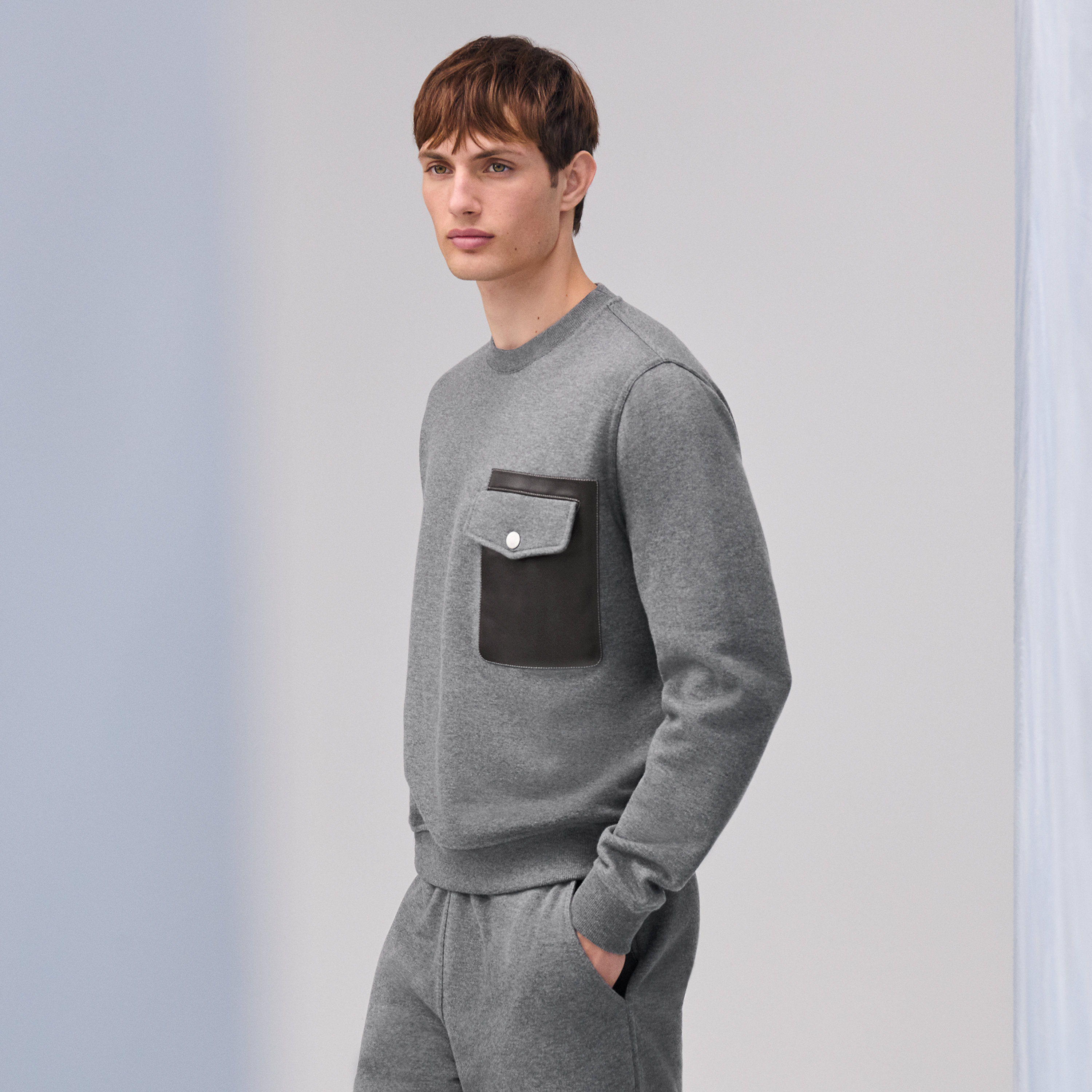 "Empreintes sellier cuir" crewneck sweater