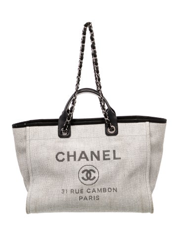 Medium Raffia Deauville Shopping Bag