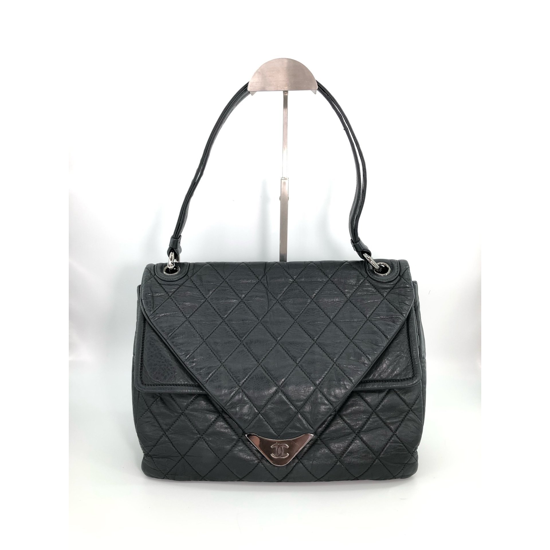 Patent leather handbag