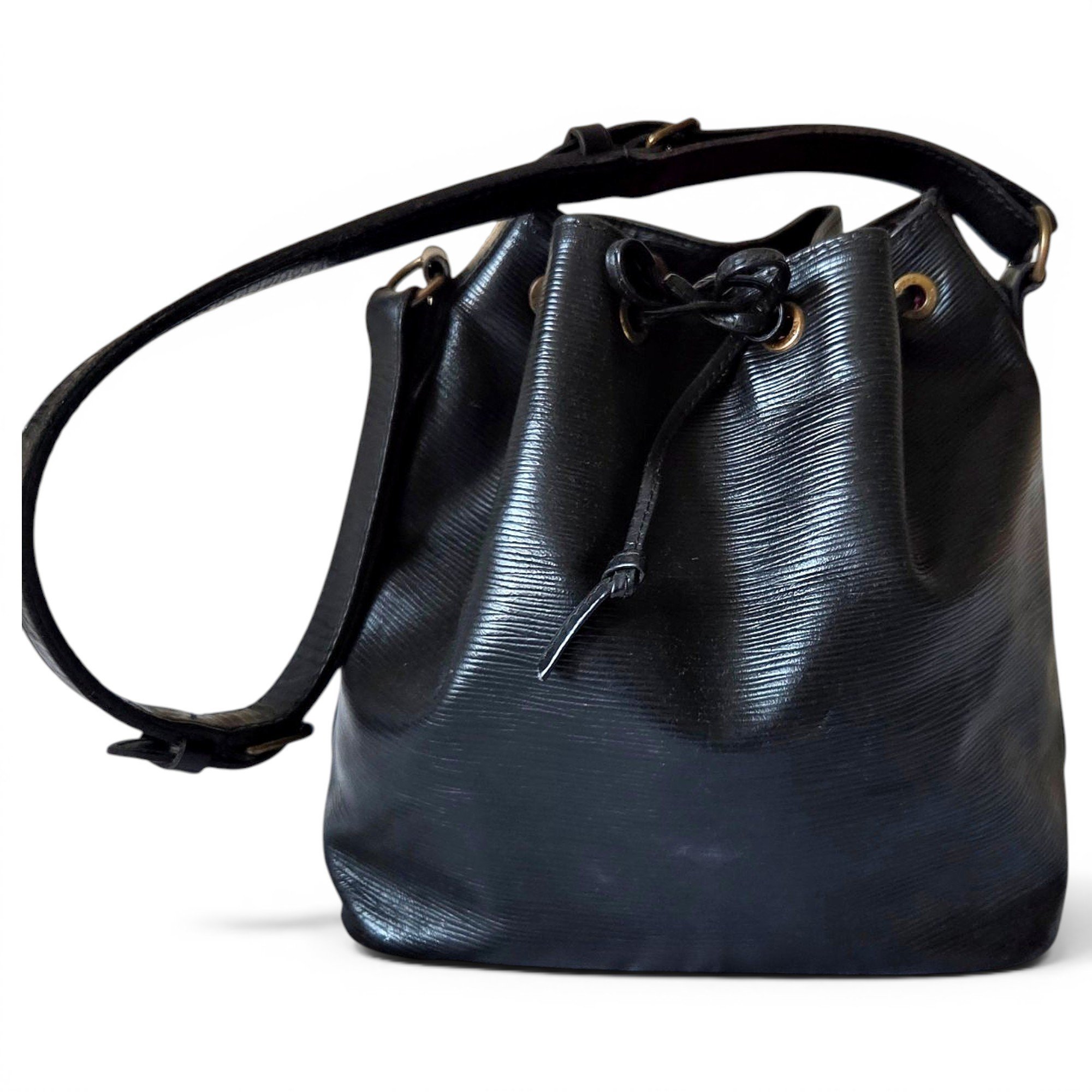 Noé leather handbag