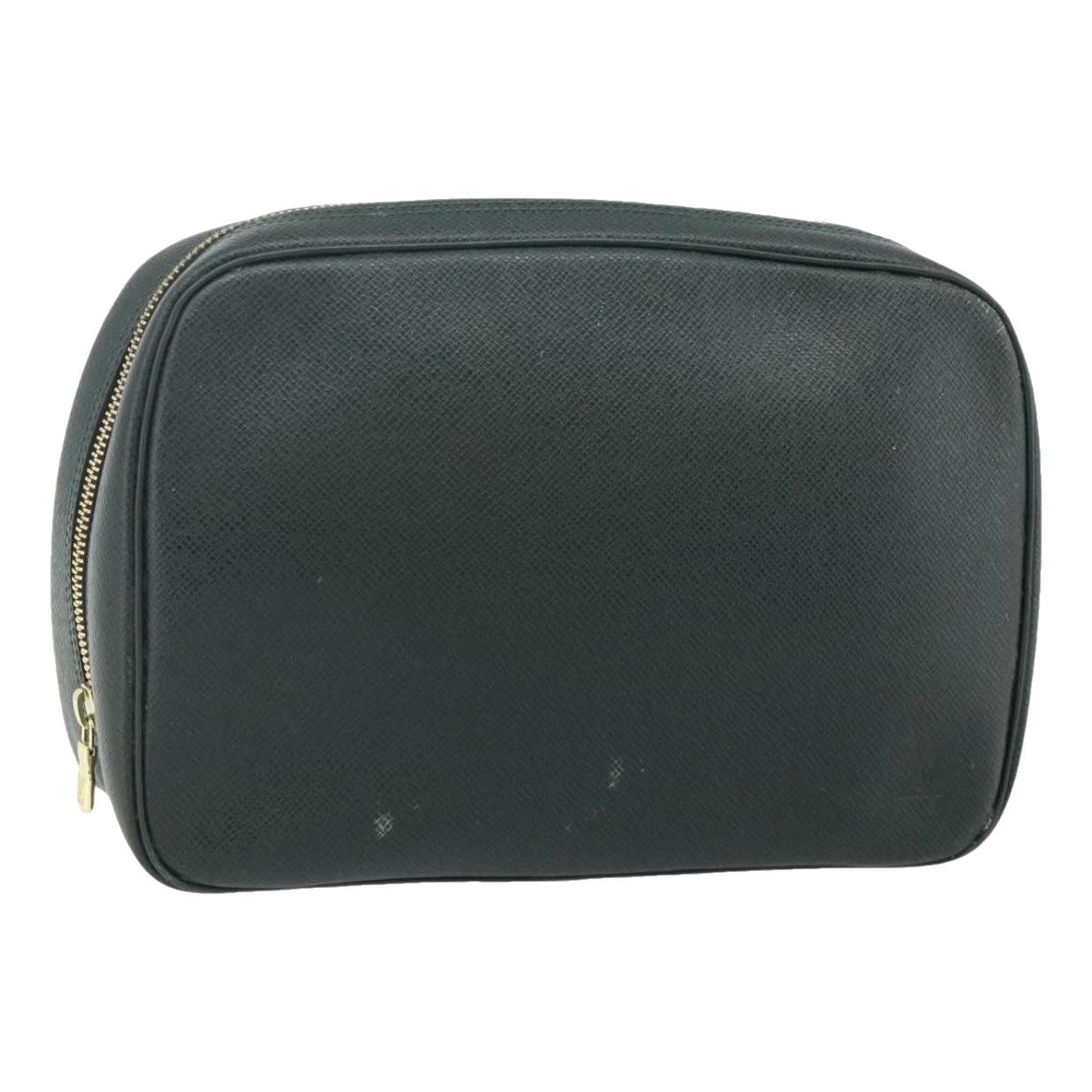 Clutch bag