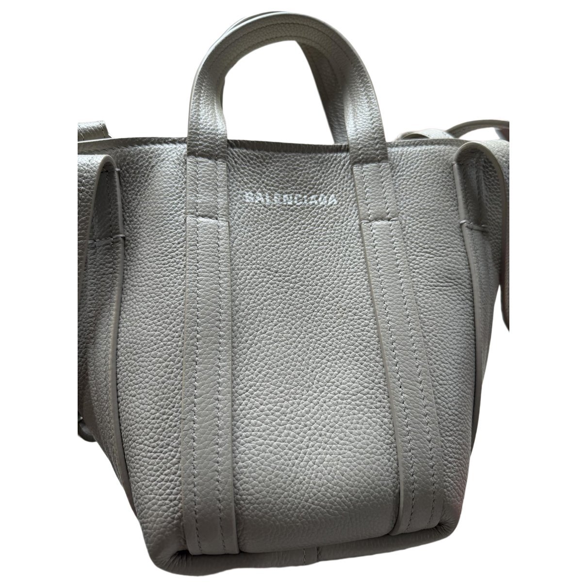 Leather tote