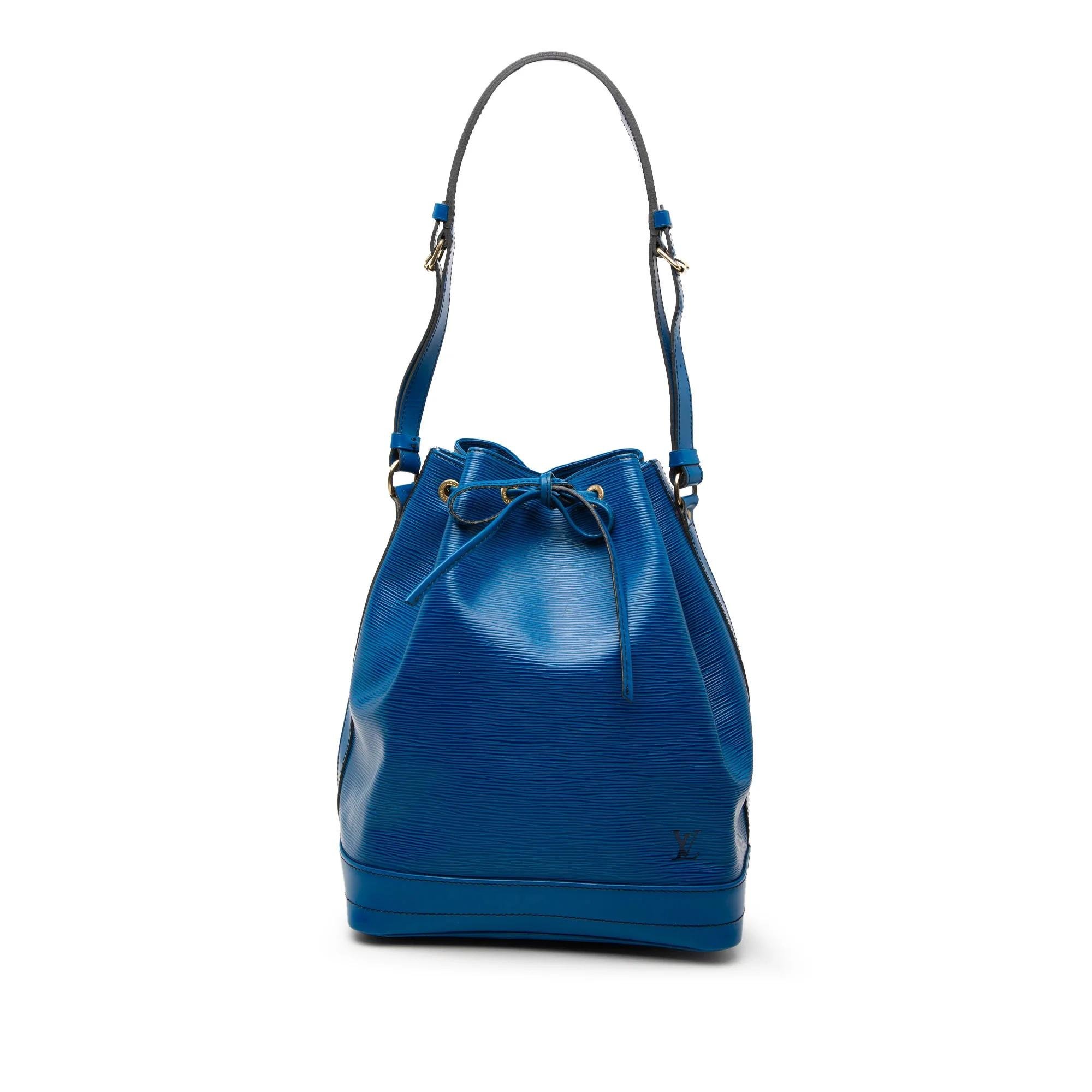 Bucket leather bag