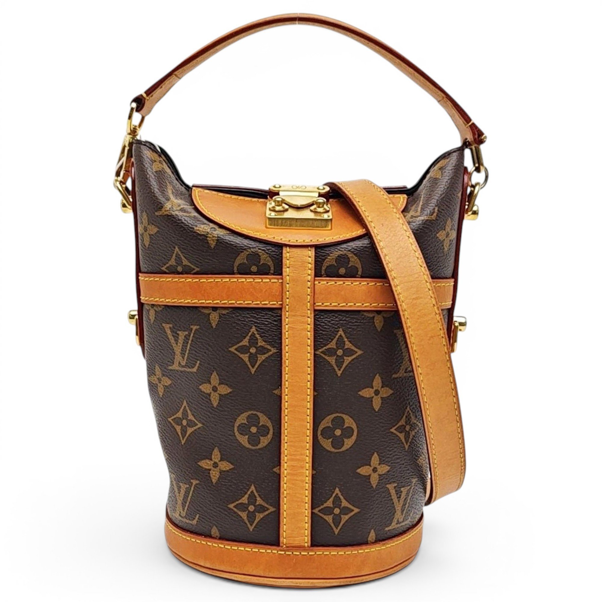 Duffle leather handbag