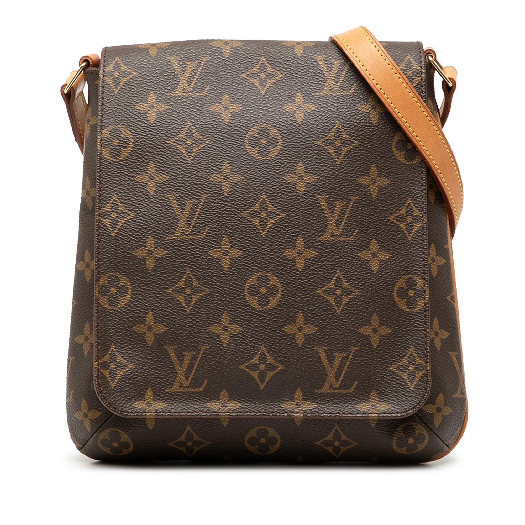 Musette leather handbag
