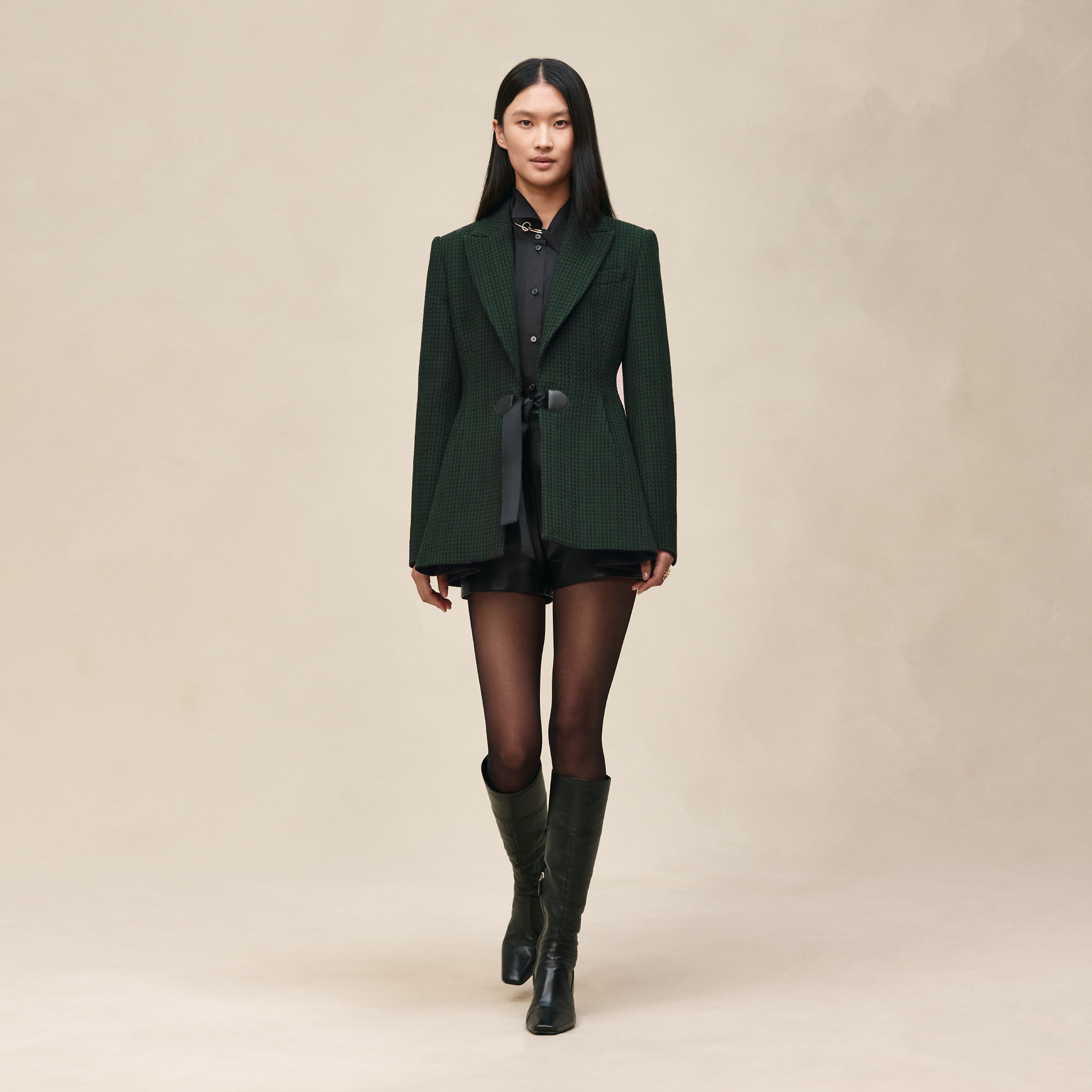 Jacket with knotted waist