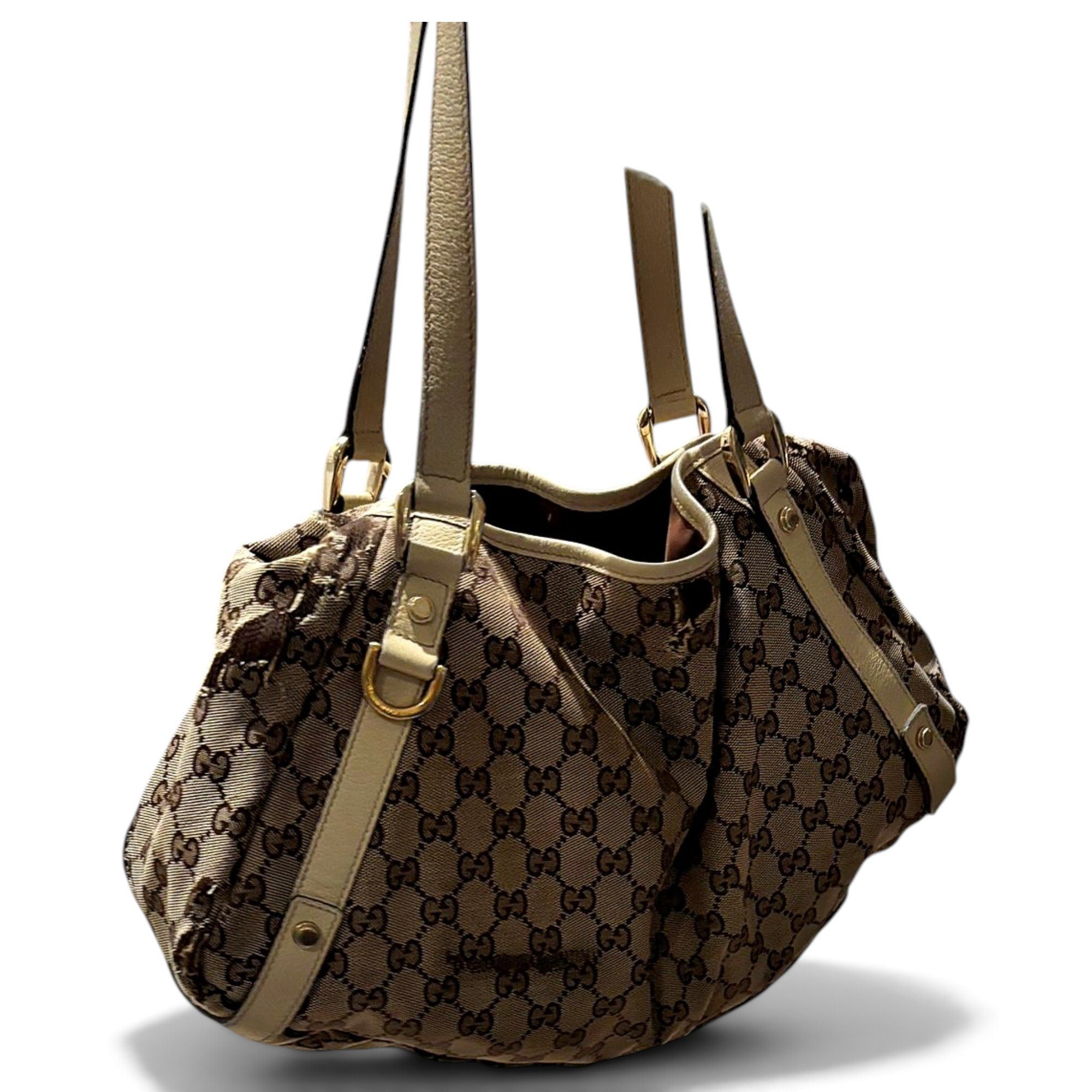 Abbey handbag