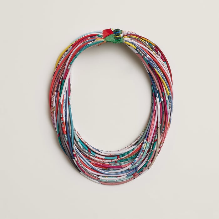 Random Multistrand Simple Necklace