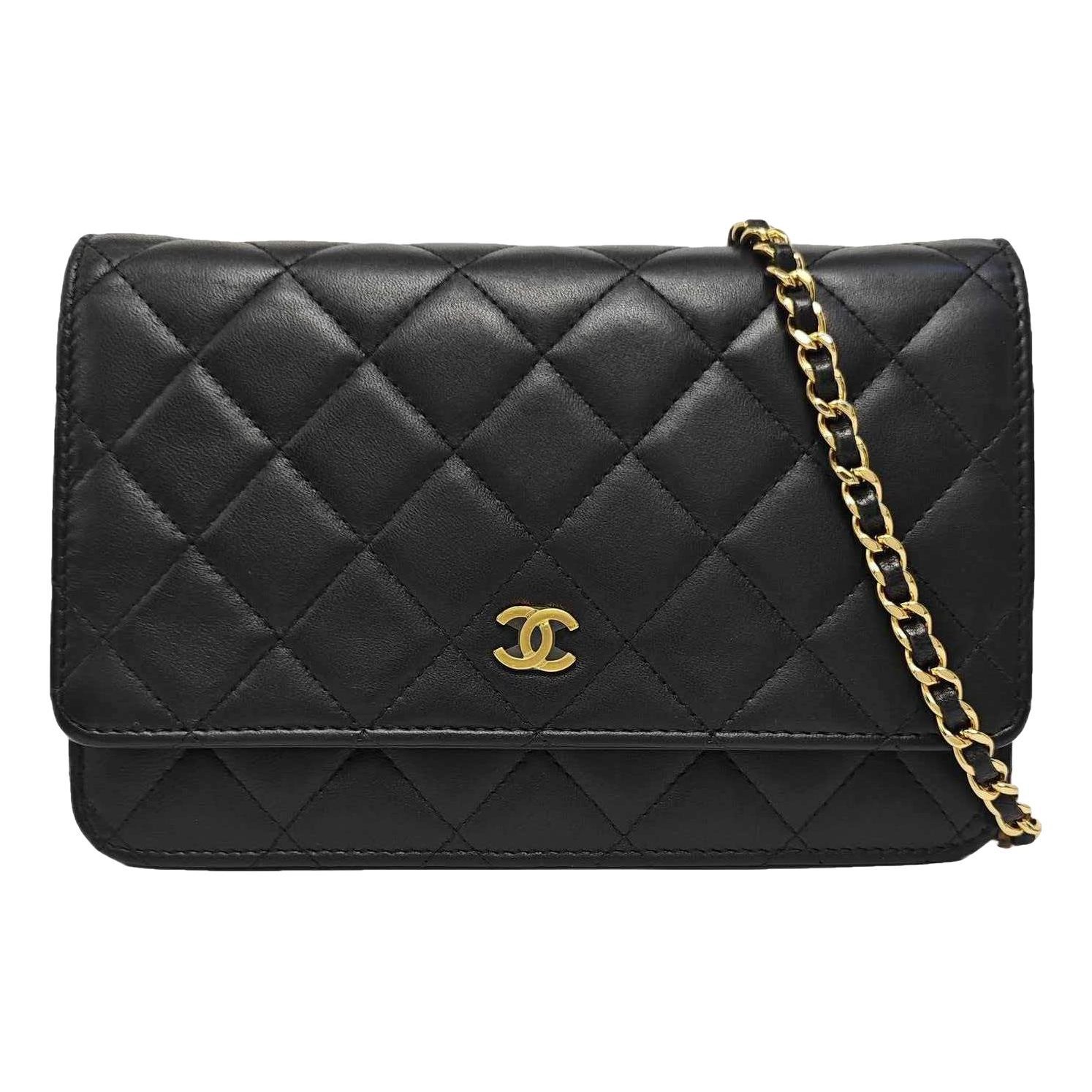 Wallet On Chain Timeless/Classique leather crossbody bag