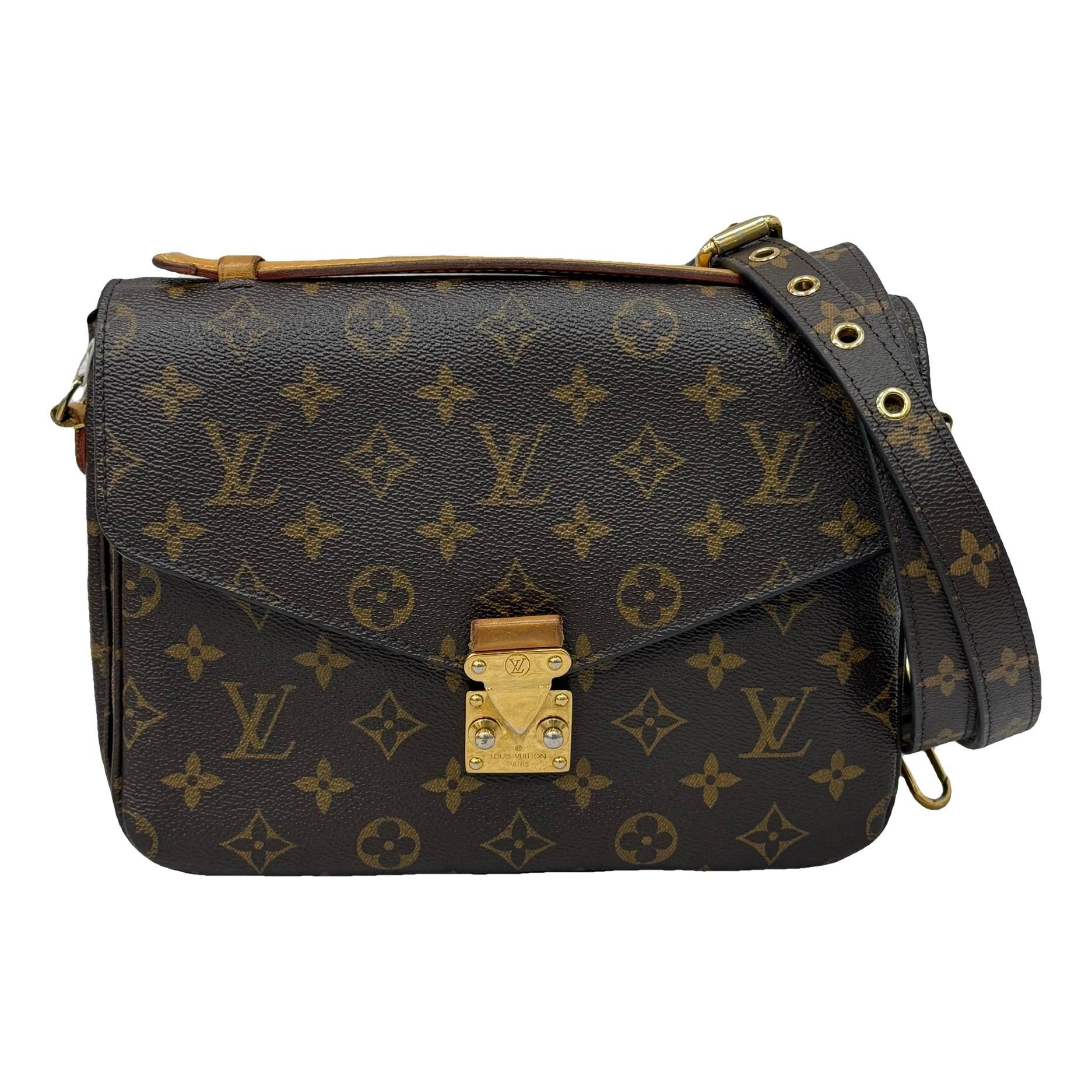 Metis leather handbag