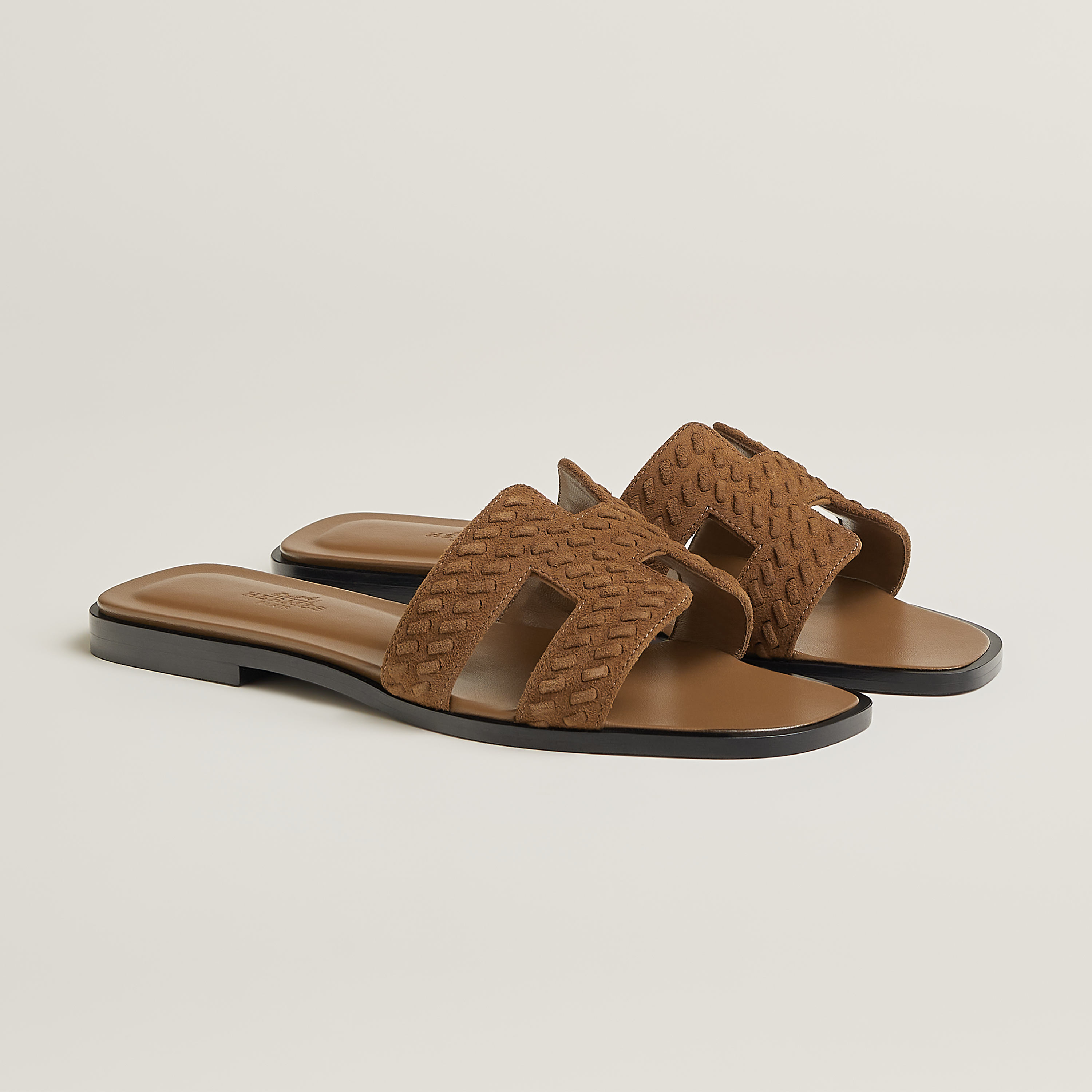 Oran sandal