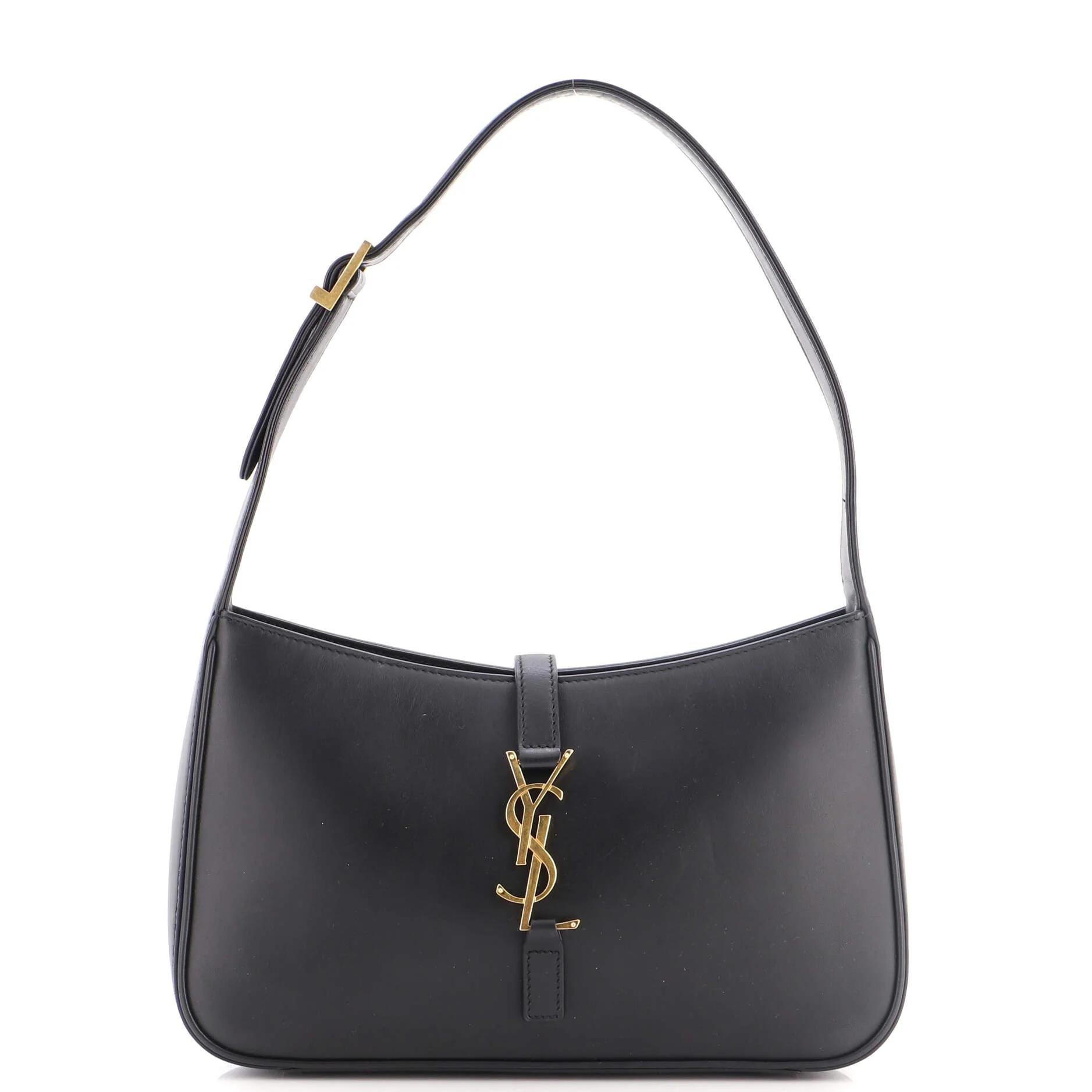 Le 5 à 7 leather handbag