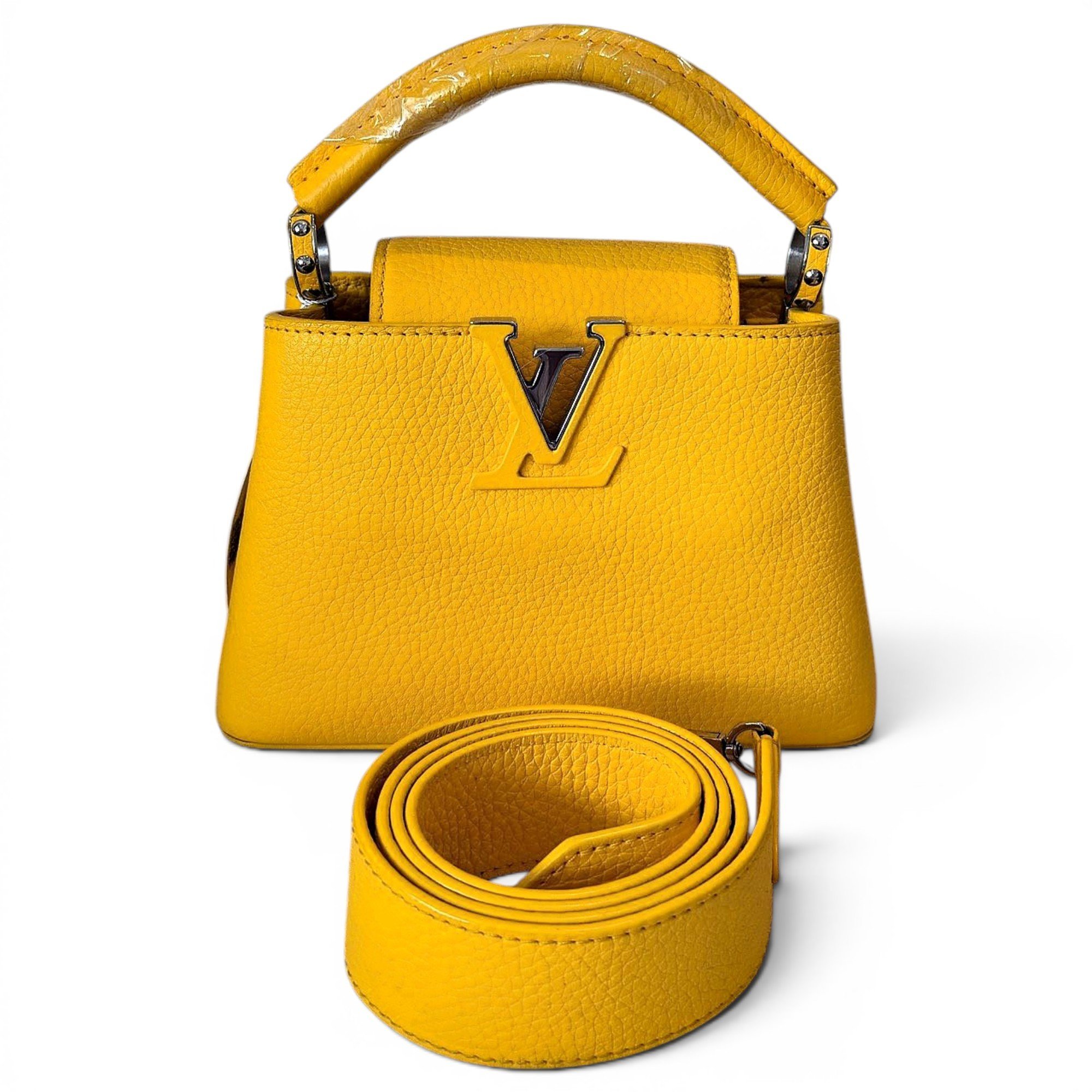 Capucines leather handbag