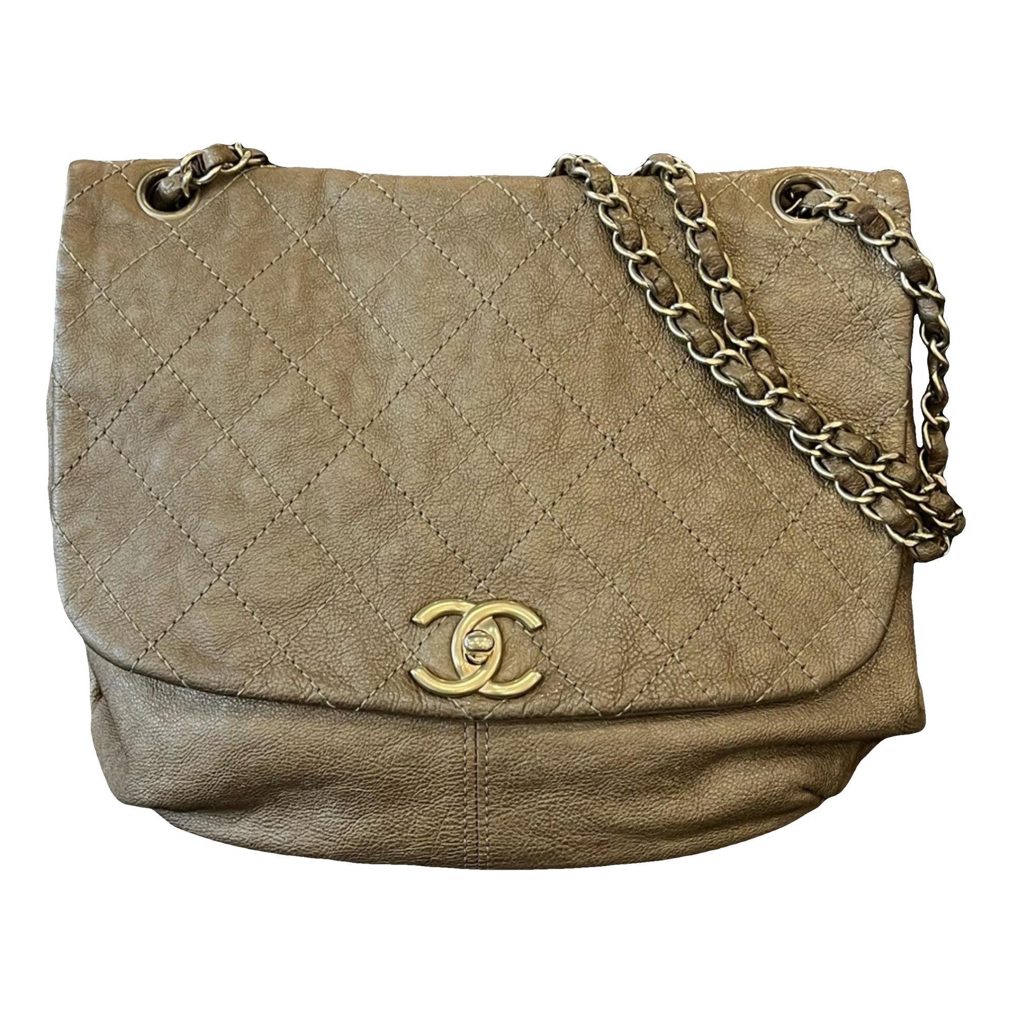 Vintage CC Chain leather tote