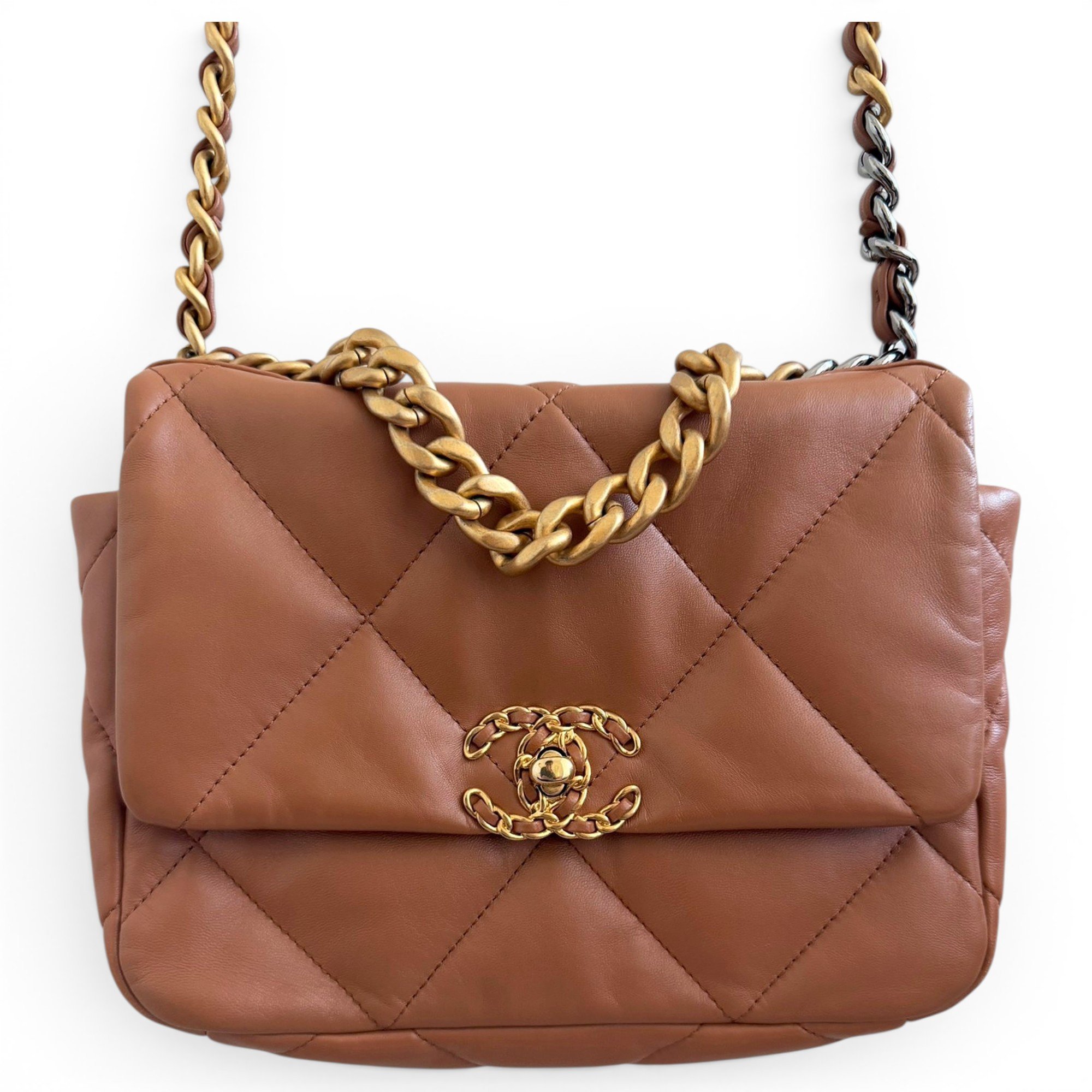 Chanel 19 leather handbag