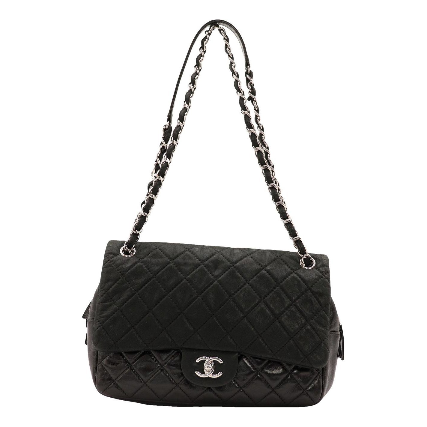 Timeless/Classique patent leather handbag