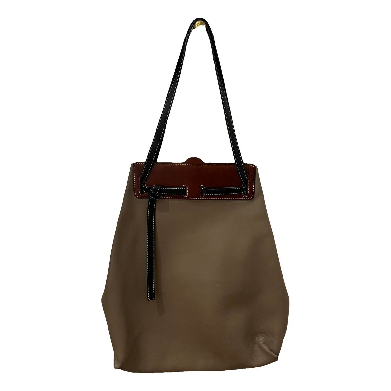Gate leather handbag