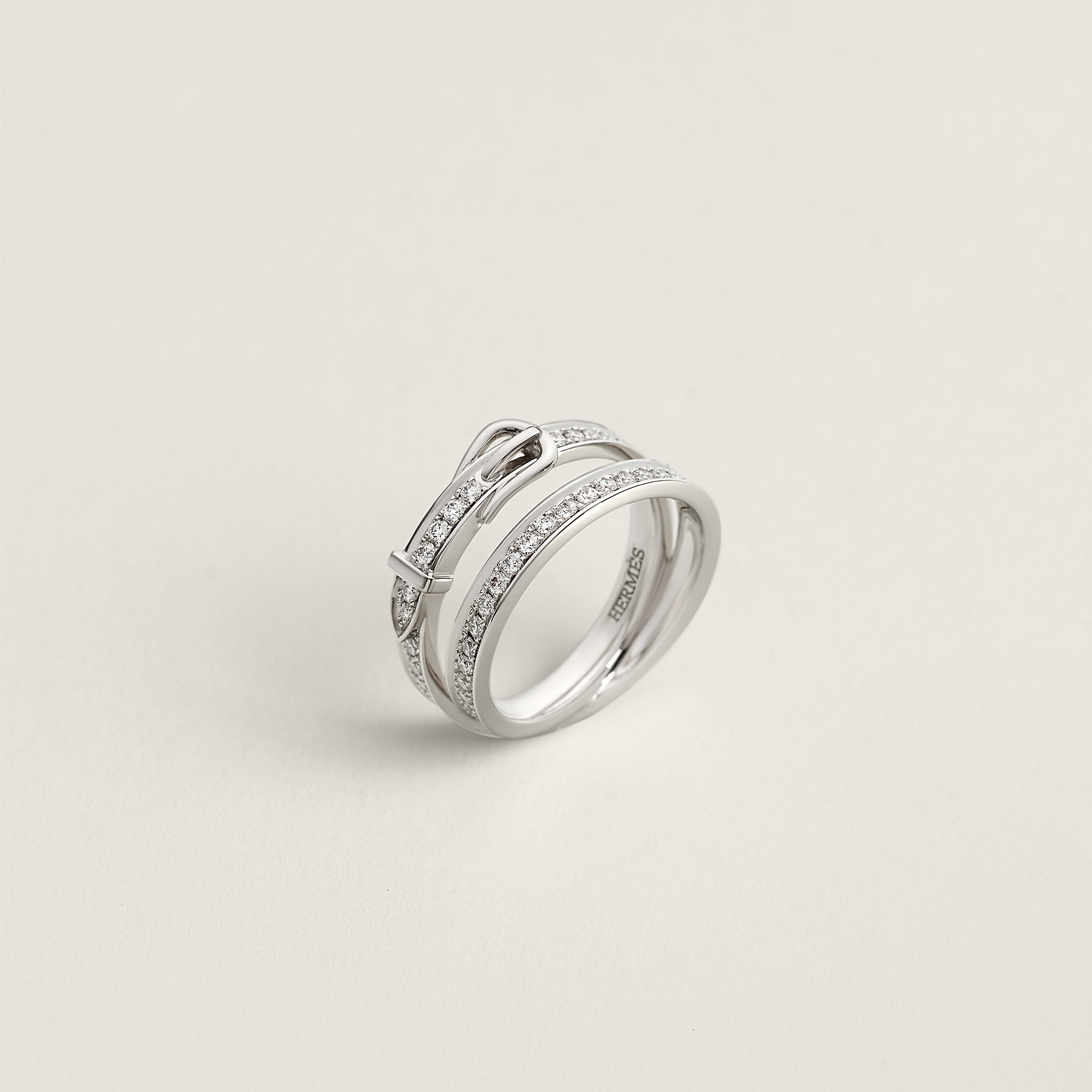 Etriviere ring, medium model
