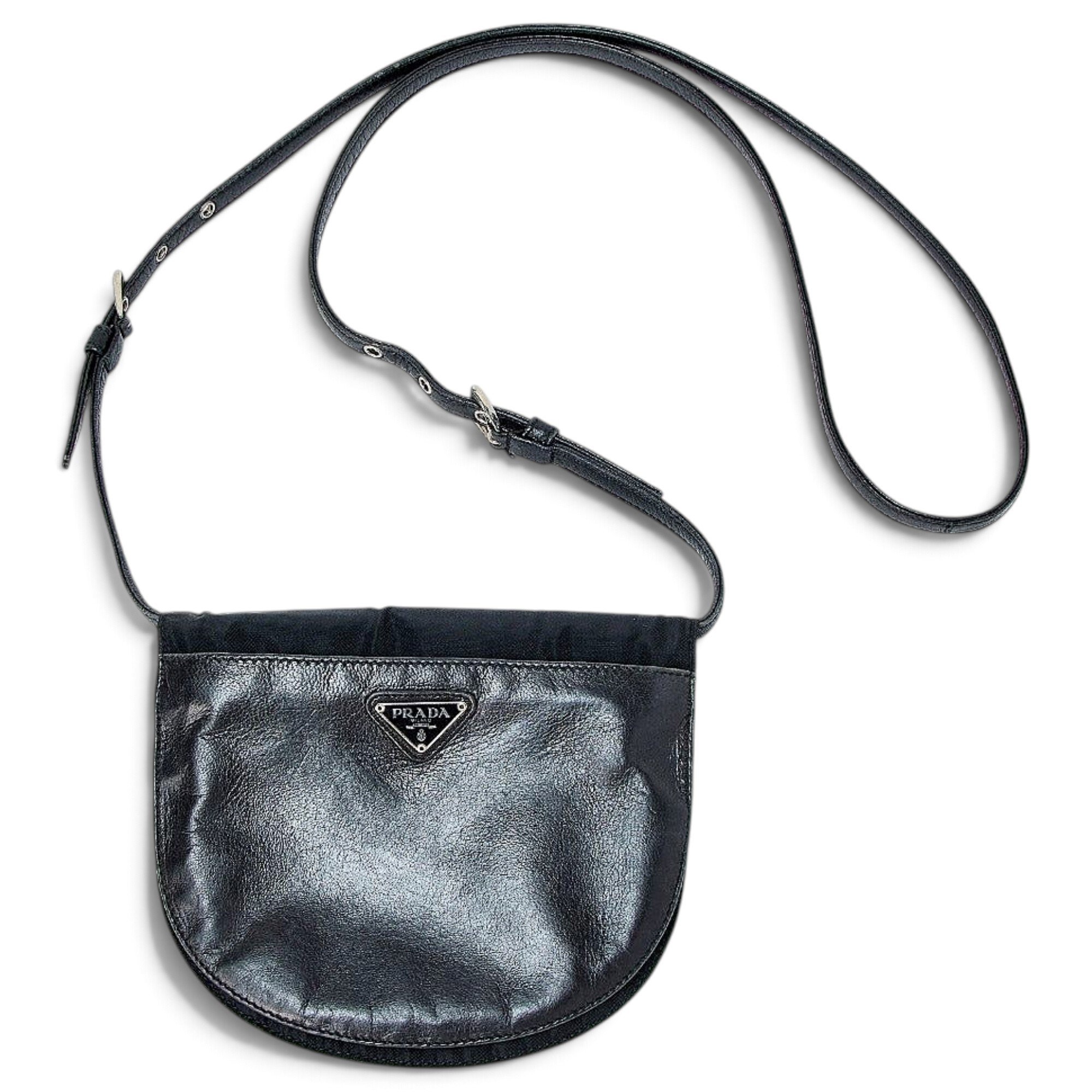 Triangle handbag