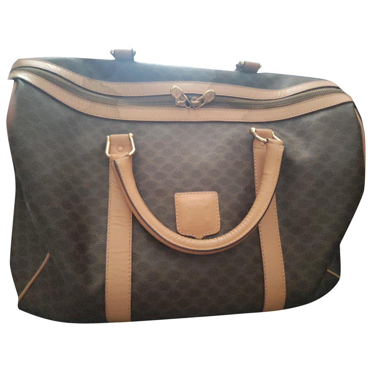 Leather travel bag