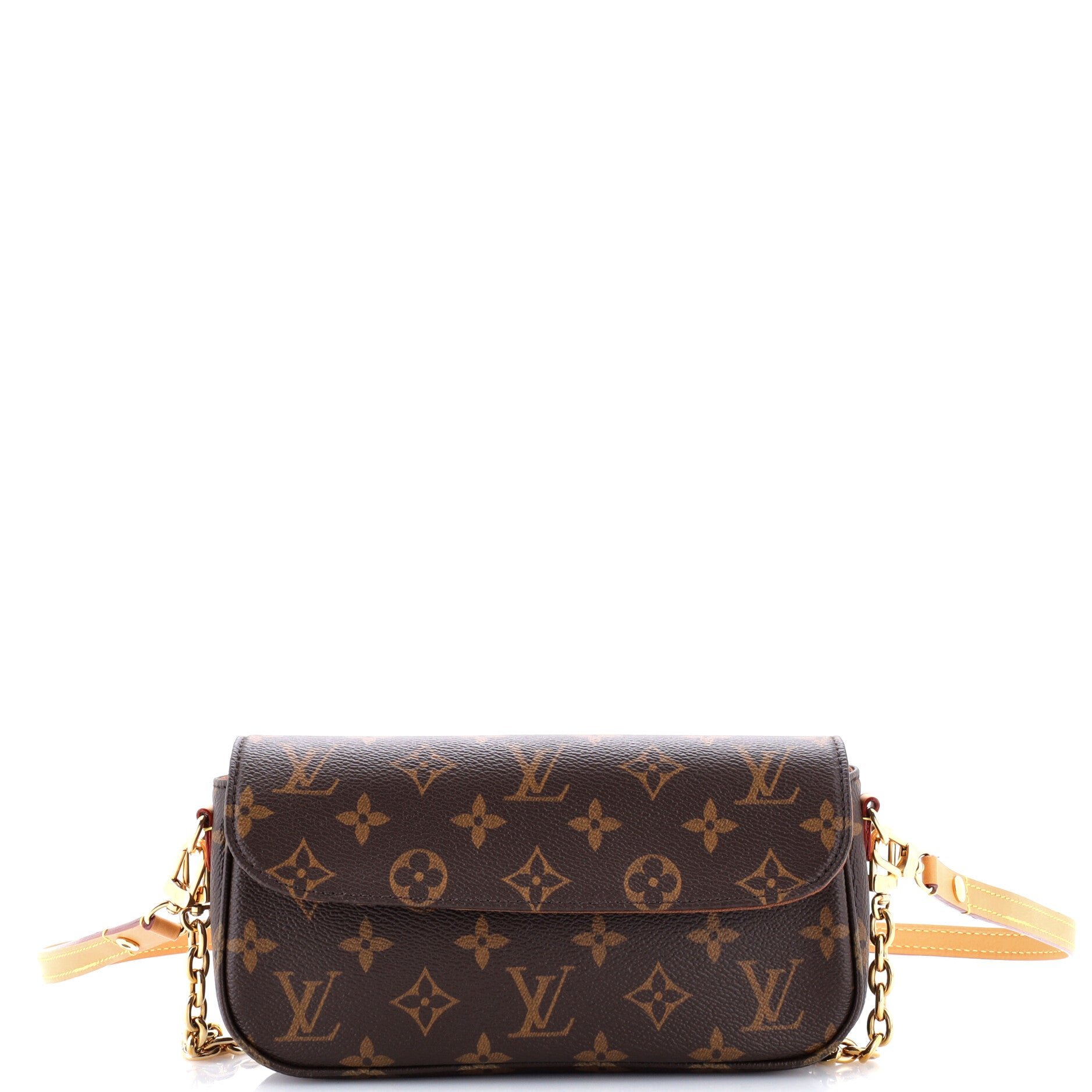 Ivy Wallet on Chain Monogram Canvas