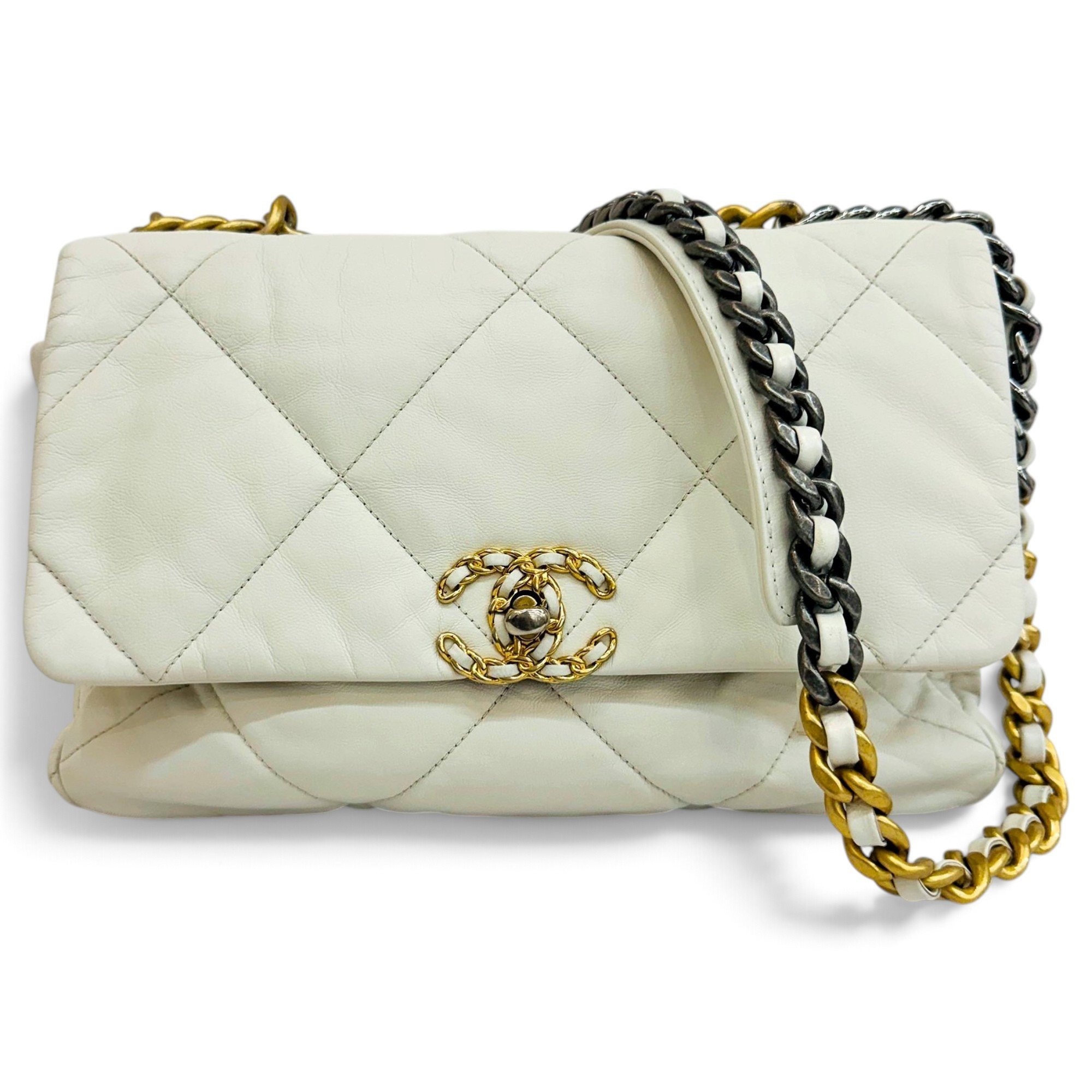 Chanel 19 leather handbag