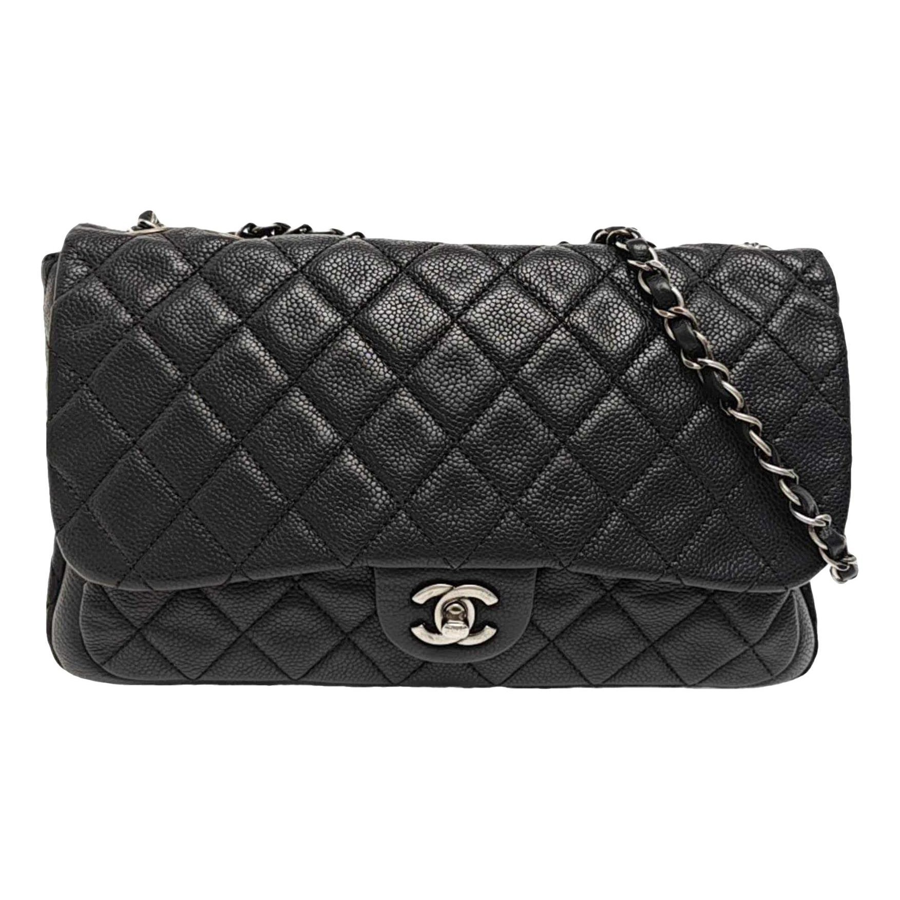 Timeless/Classique leather crossbody bag