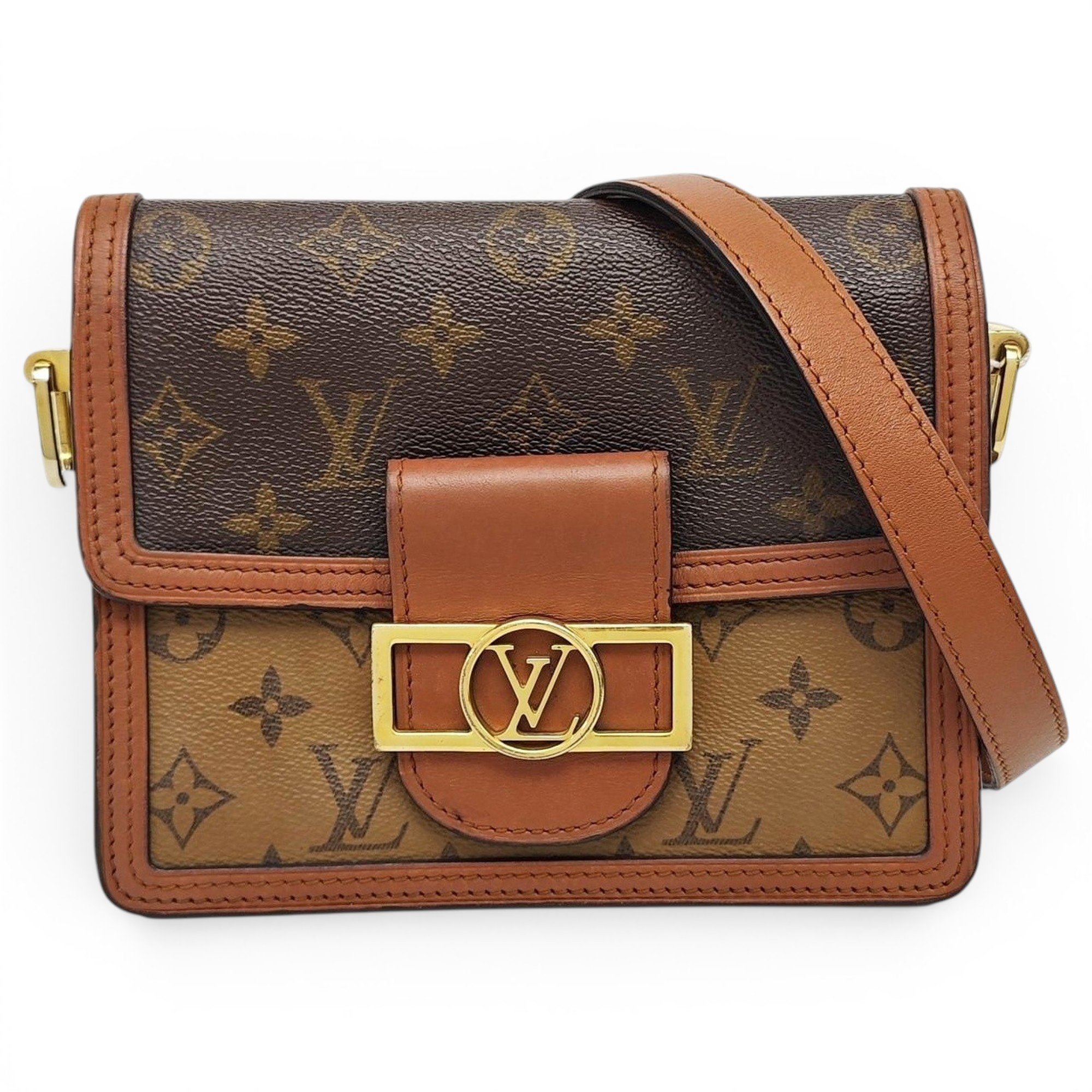 Dauphine leather handbag