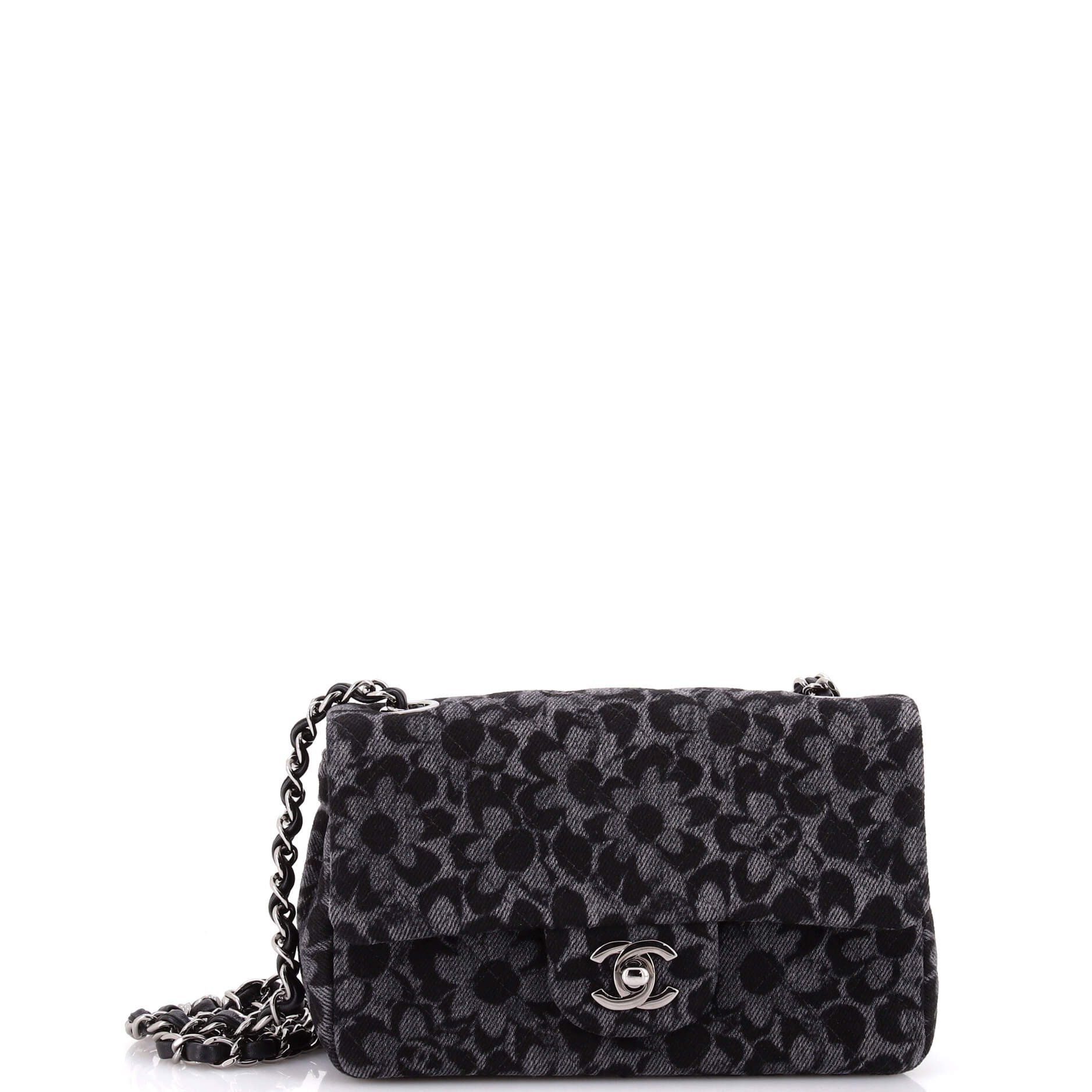 Chanel Timeless/Classique handbag