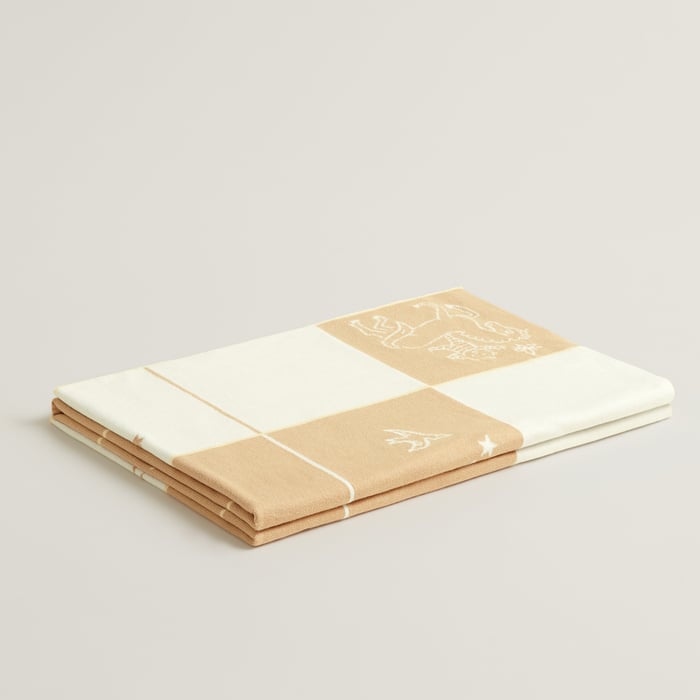 Biscuit Cabriole Blanket
