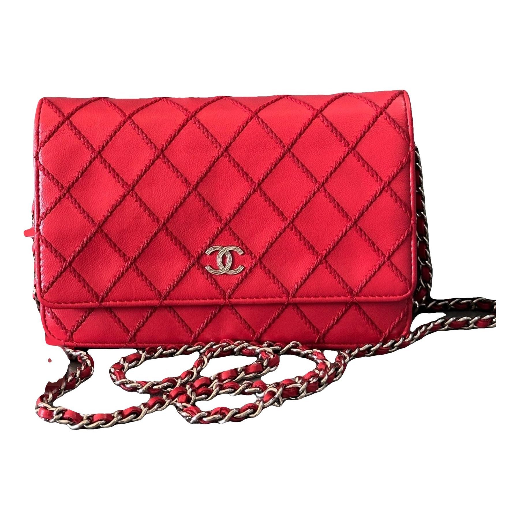 Wallet On Chain Timeless/Classique leather crossbody bag