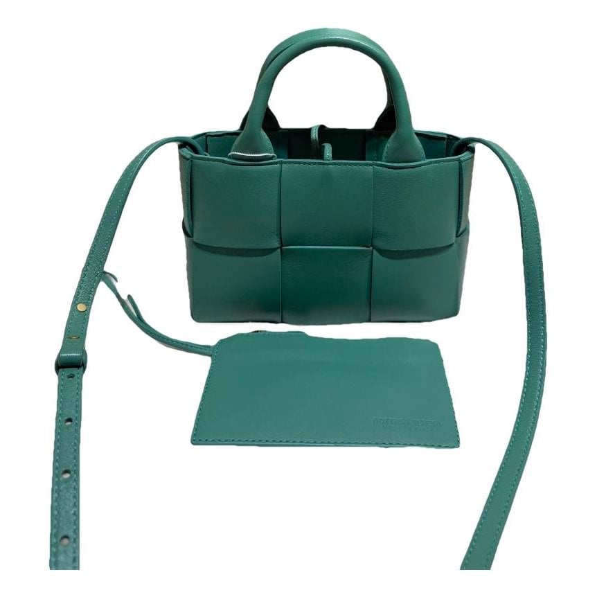 Arco leather tote