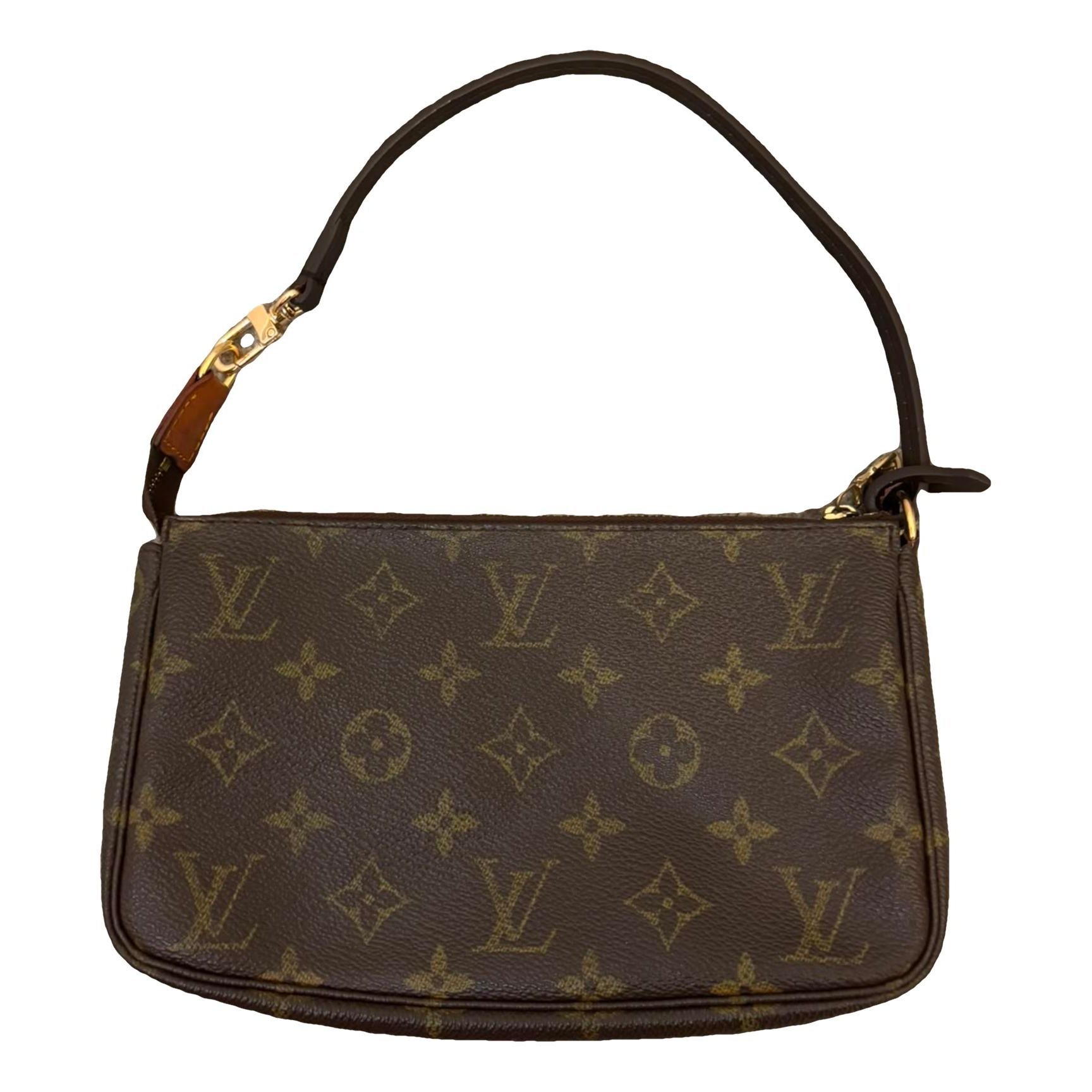 Pochette Accessoire leather handbag