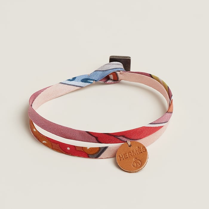 Random Single Tour Silk Bracelet